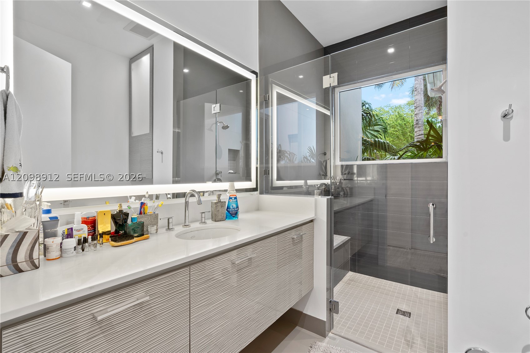 224 S Is Golden Beach, FL 33160