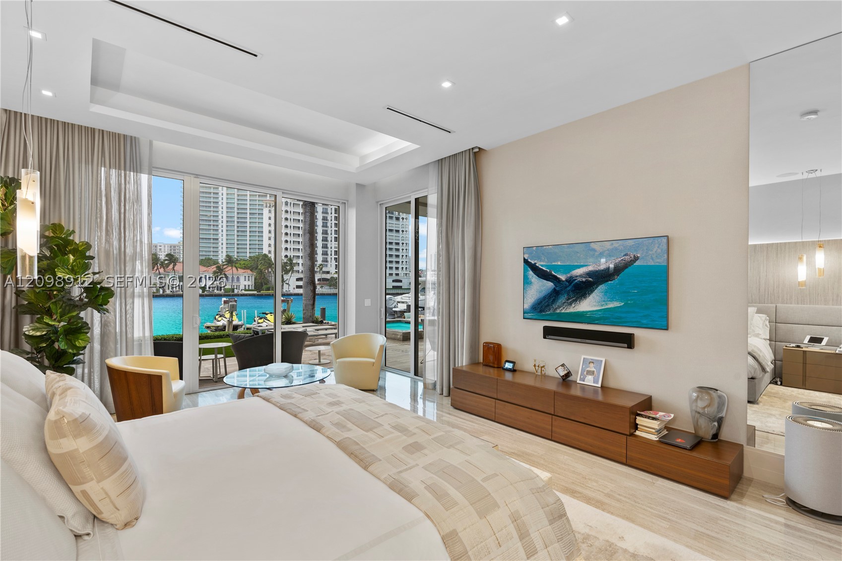 224 S Is Golden Beach, FL 33160