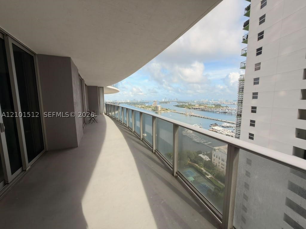 image Aria on the Bay2