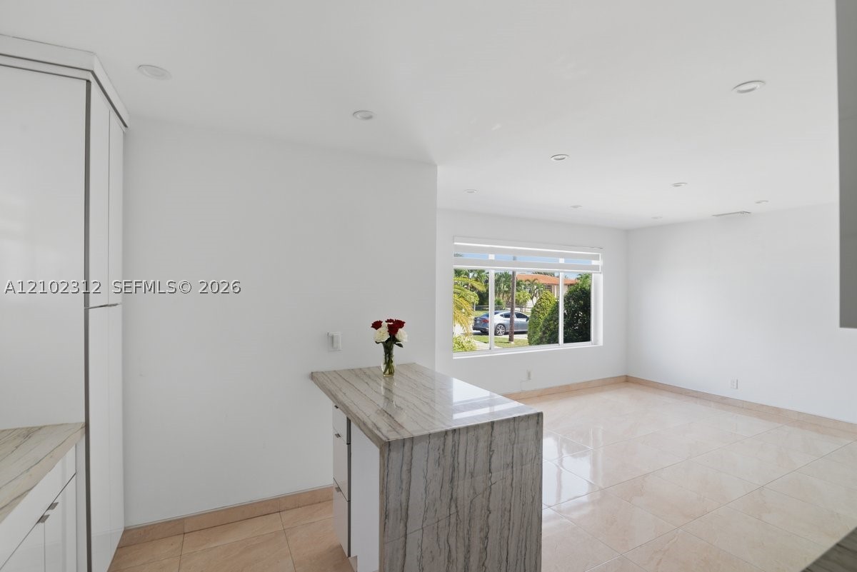 120 W 63rd St Hialeah, FL 33012