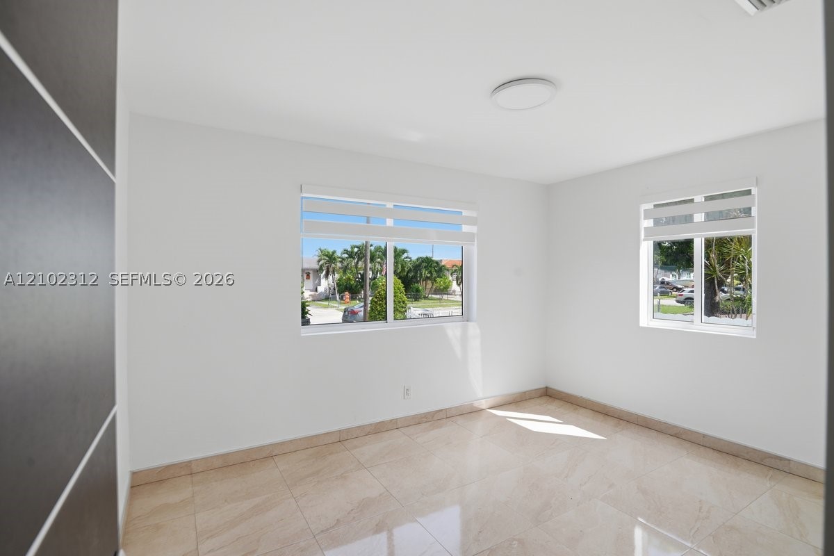 120 W 63rd St Hialeah, FL 33012