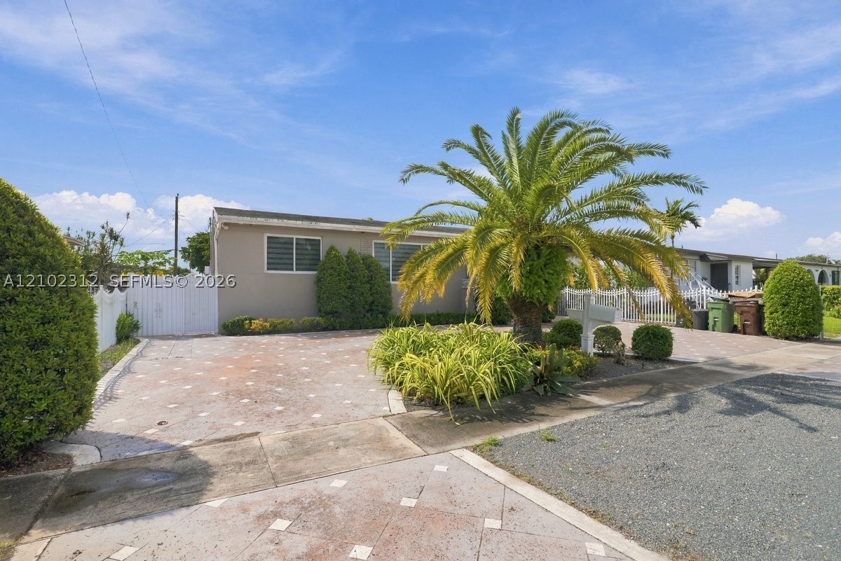 120 W 63rd St Hialeah, FL 33012