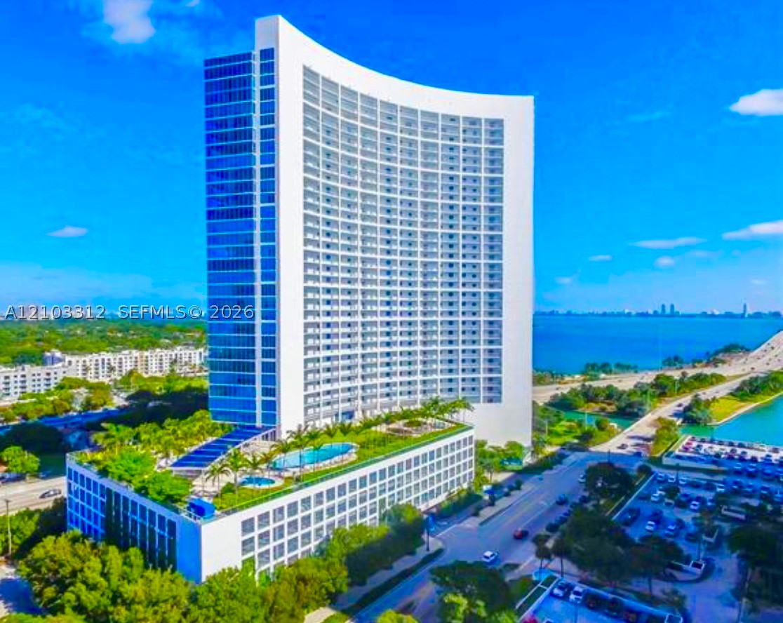 image Blue on the Bay15