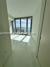 image Aston Martin Residences21