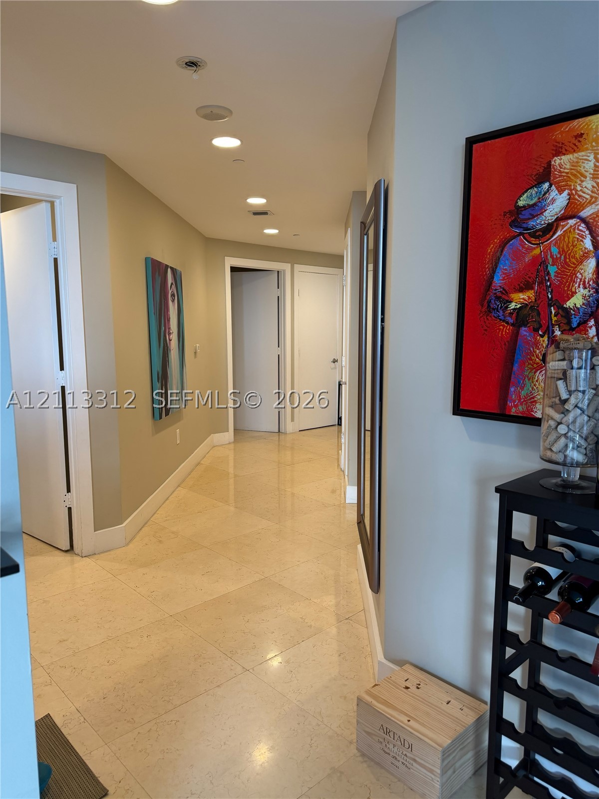 1050 Brickell Ave #2414