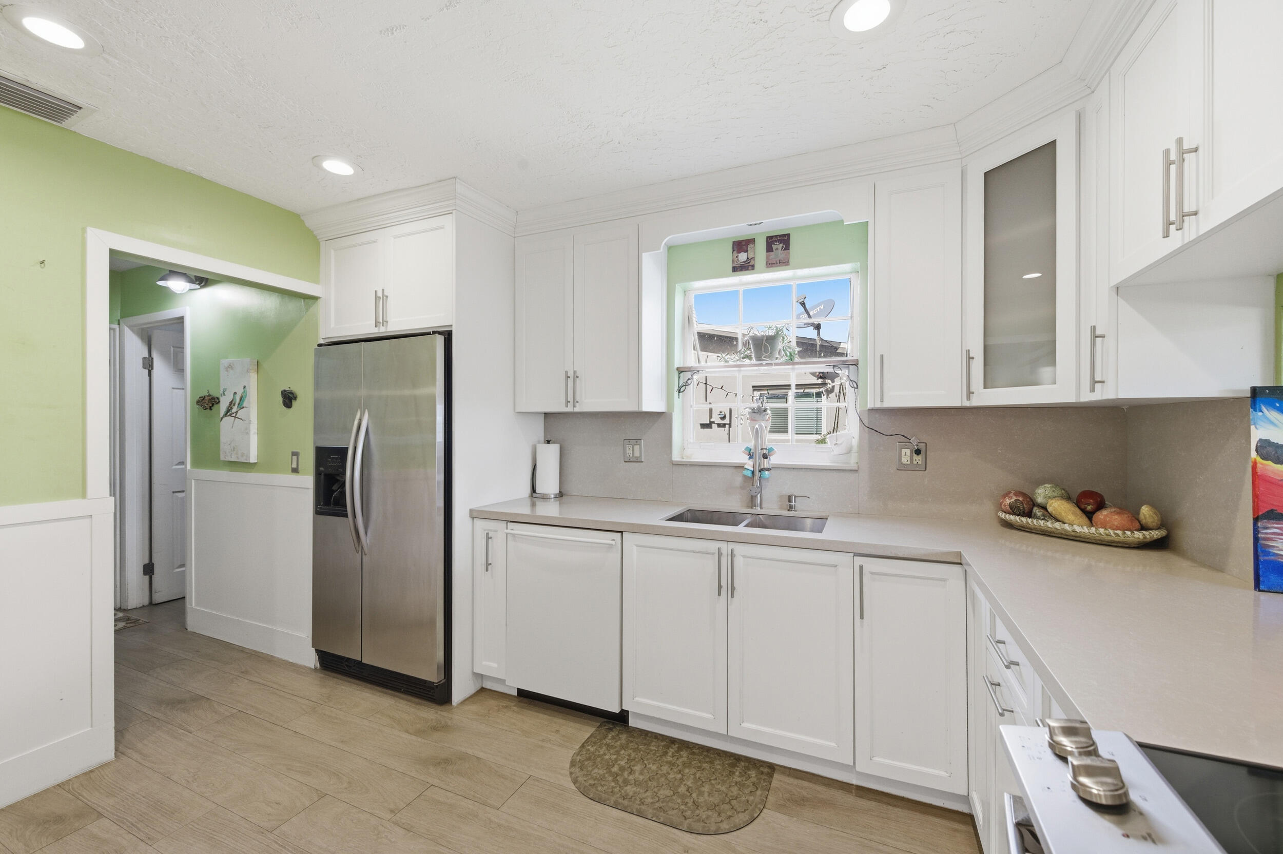 1811 NW 119th Pembroke Pines, FL 33026