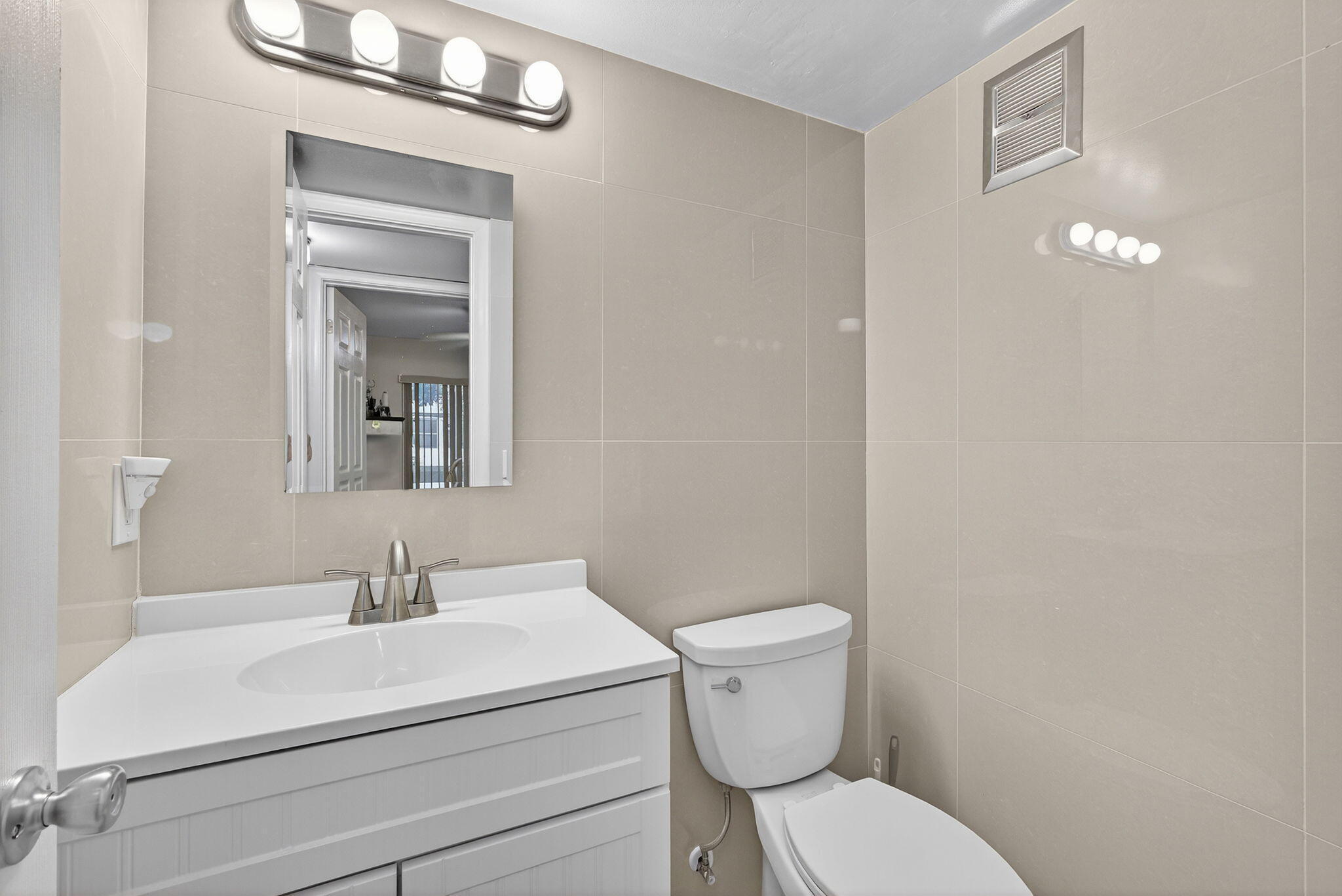 144 Dorchester G West Palm Beach, FL 33417