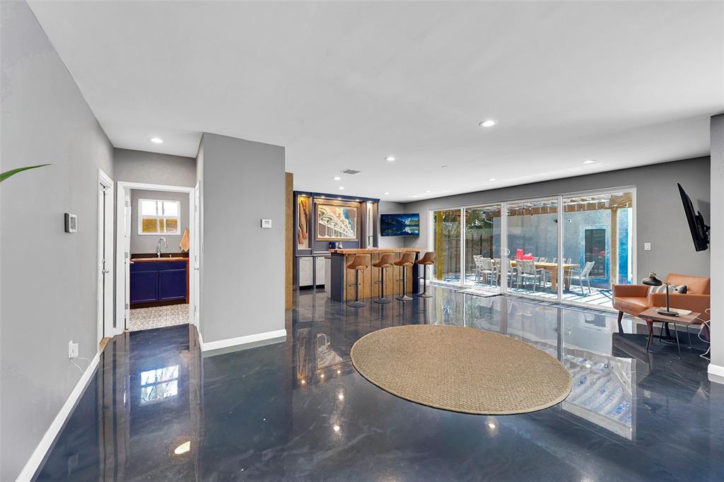 640 NE 17th Fort Lauderdale, FL 33304