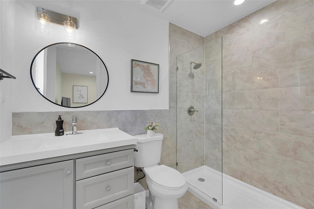 640 NE 17th Fort Lauderdale, FL 33304