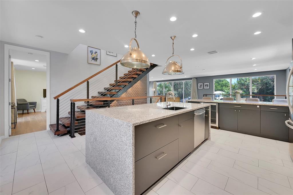 640 NE 17th Fort Lauderdale, FL 33304