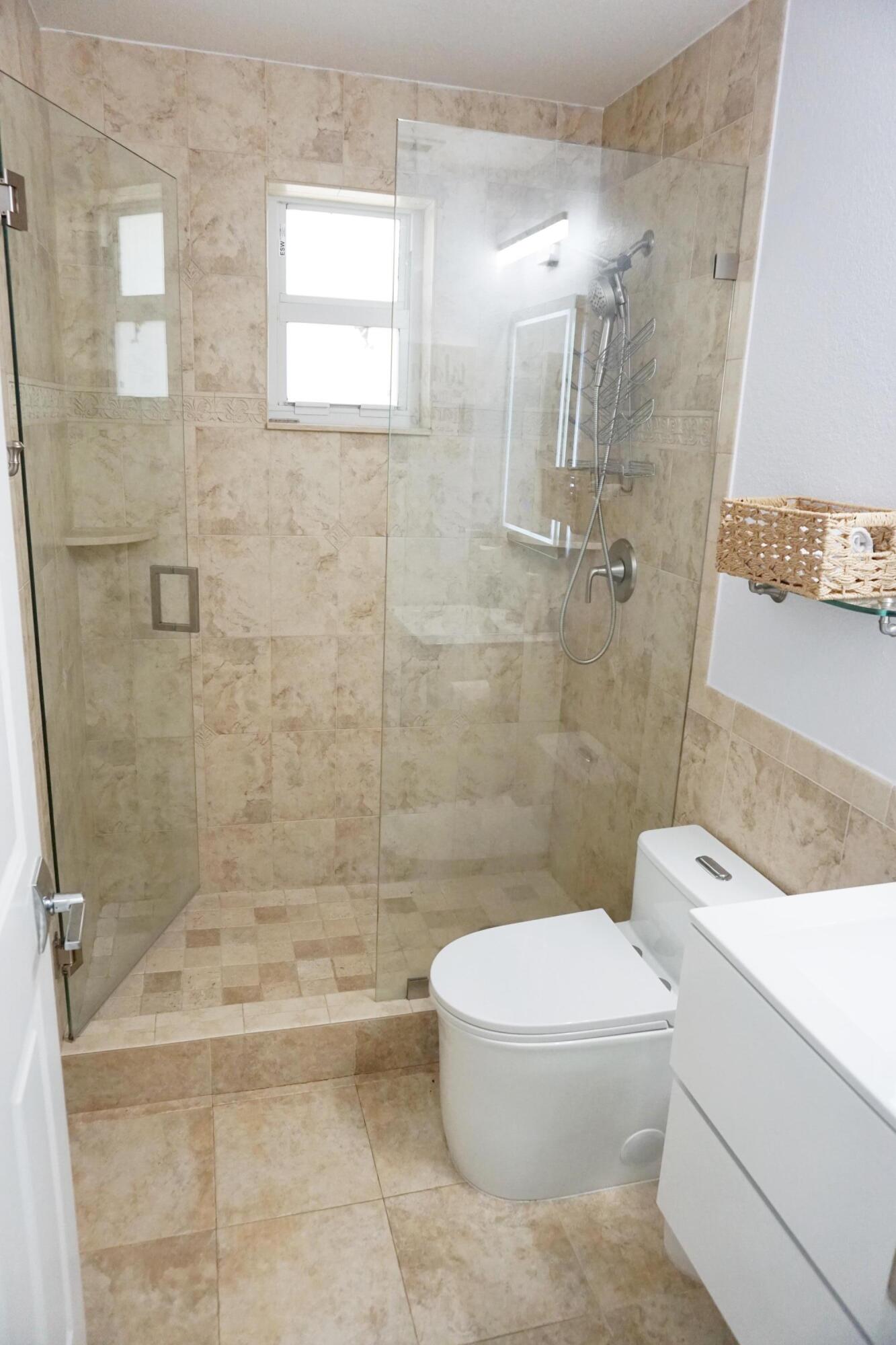 15604 SW 16th Pembroke Pines, FL 33027