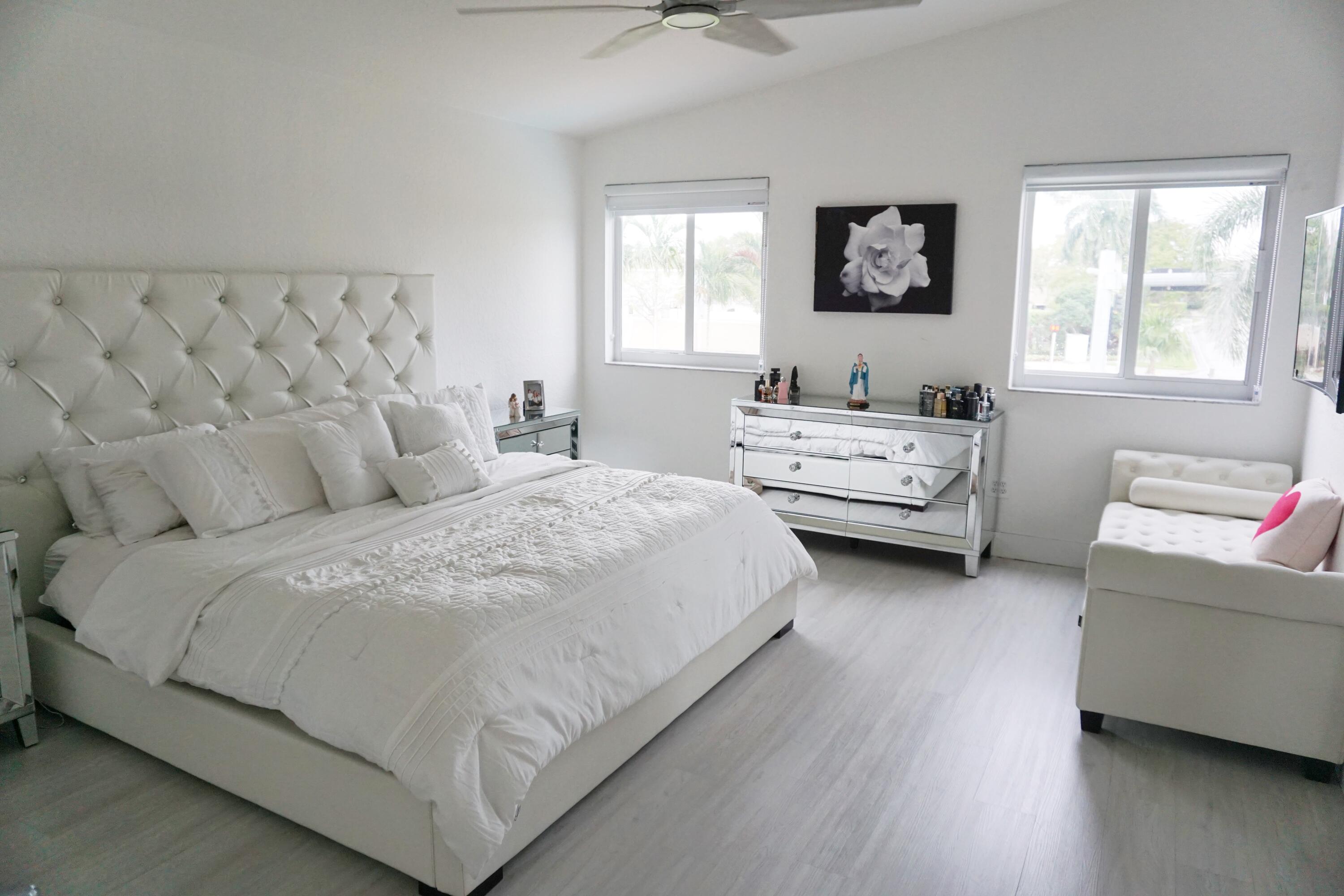 15604 SW 16th Pembroke Pines, FL 33027