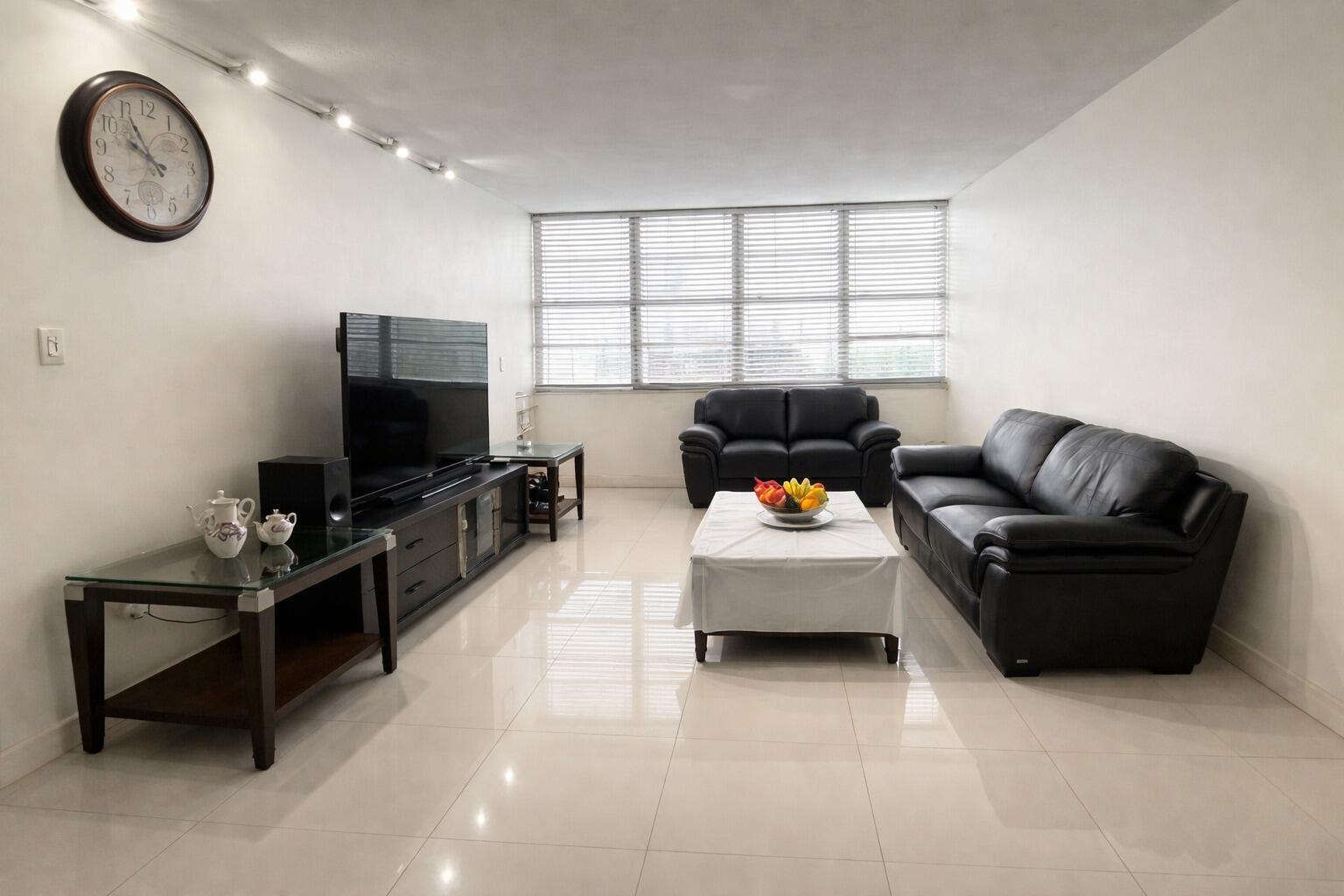 1351 NE Miami Gdns #511e