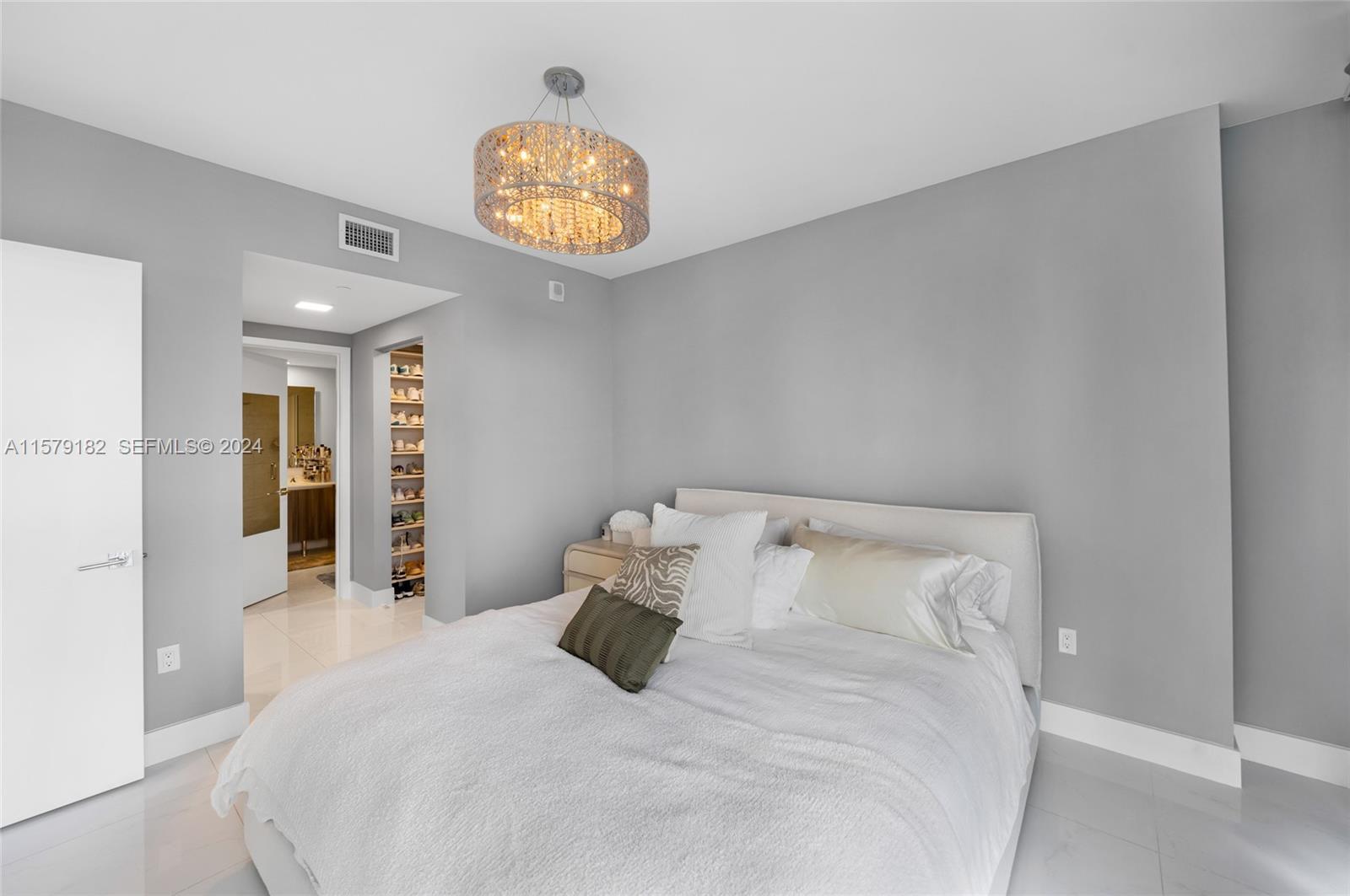 image Aria on the Bay23