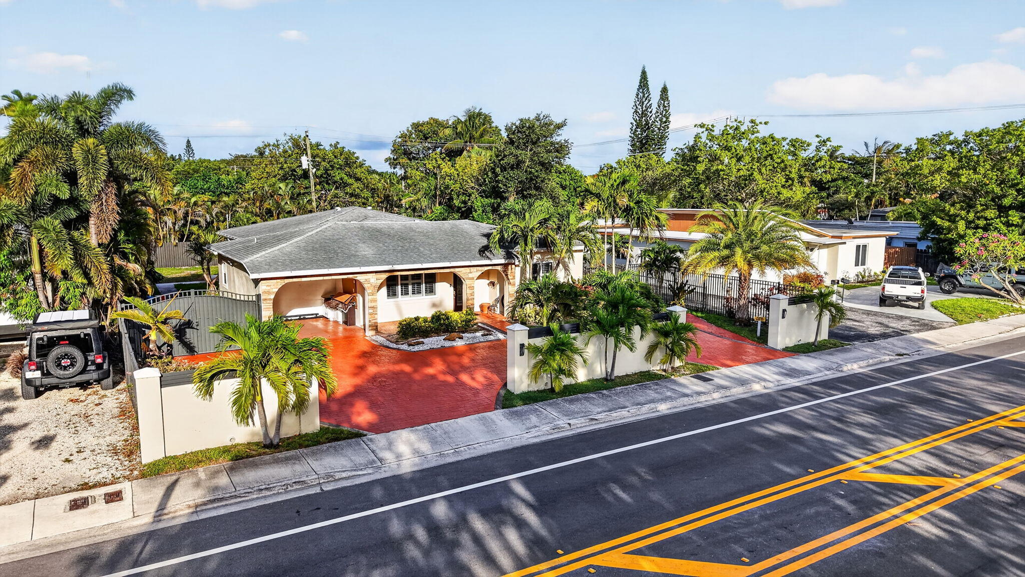 1412 NE 15th Fort Lauderdale, FL 33304