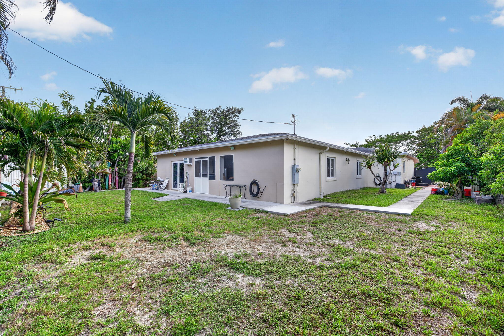 1412 NE 15th Fort Lauderdale, FL 33304