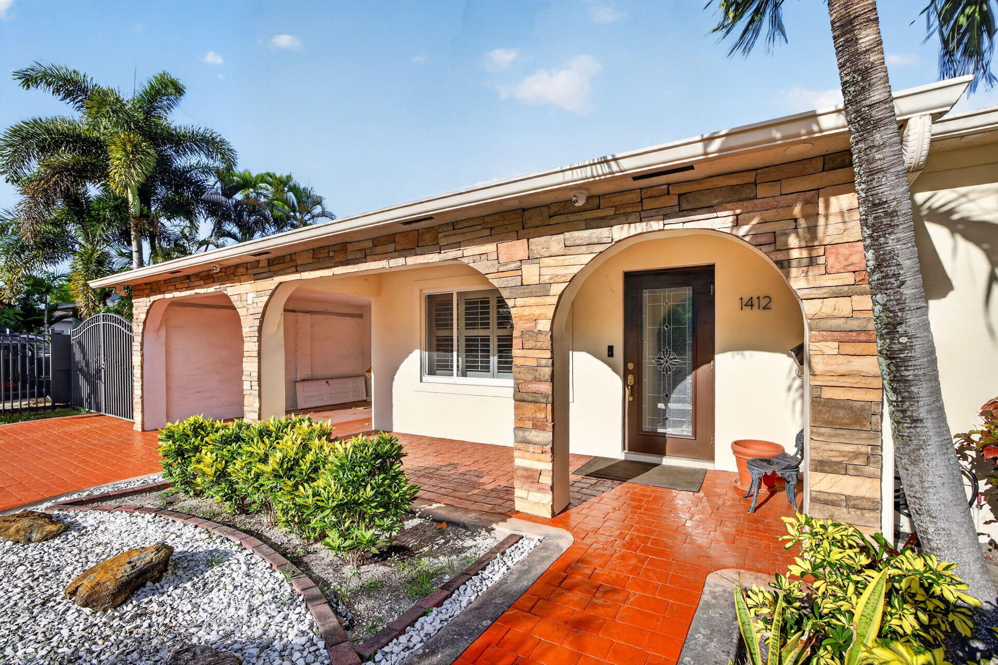 1412 NE 15th Fort Lauderdale, FL 33304