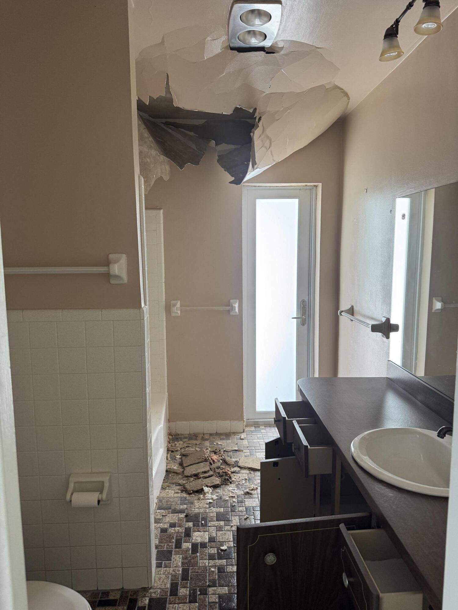 2800 NE 57th Fort Lauderdale, FL 33308