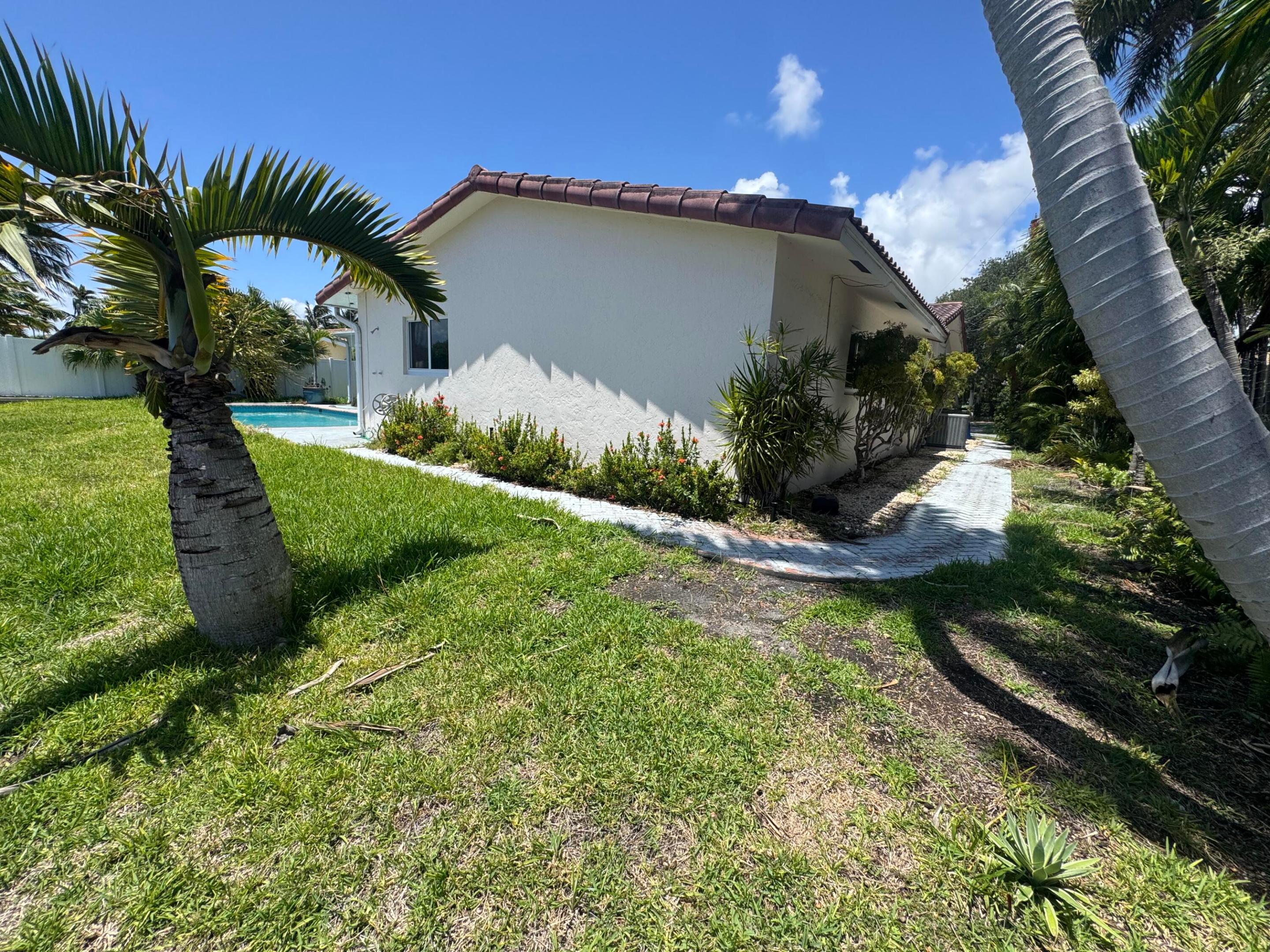 2800 NE 57th Fort Lauderdale, FL 33308