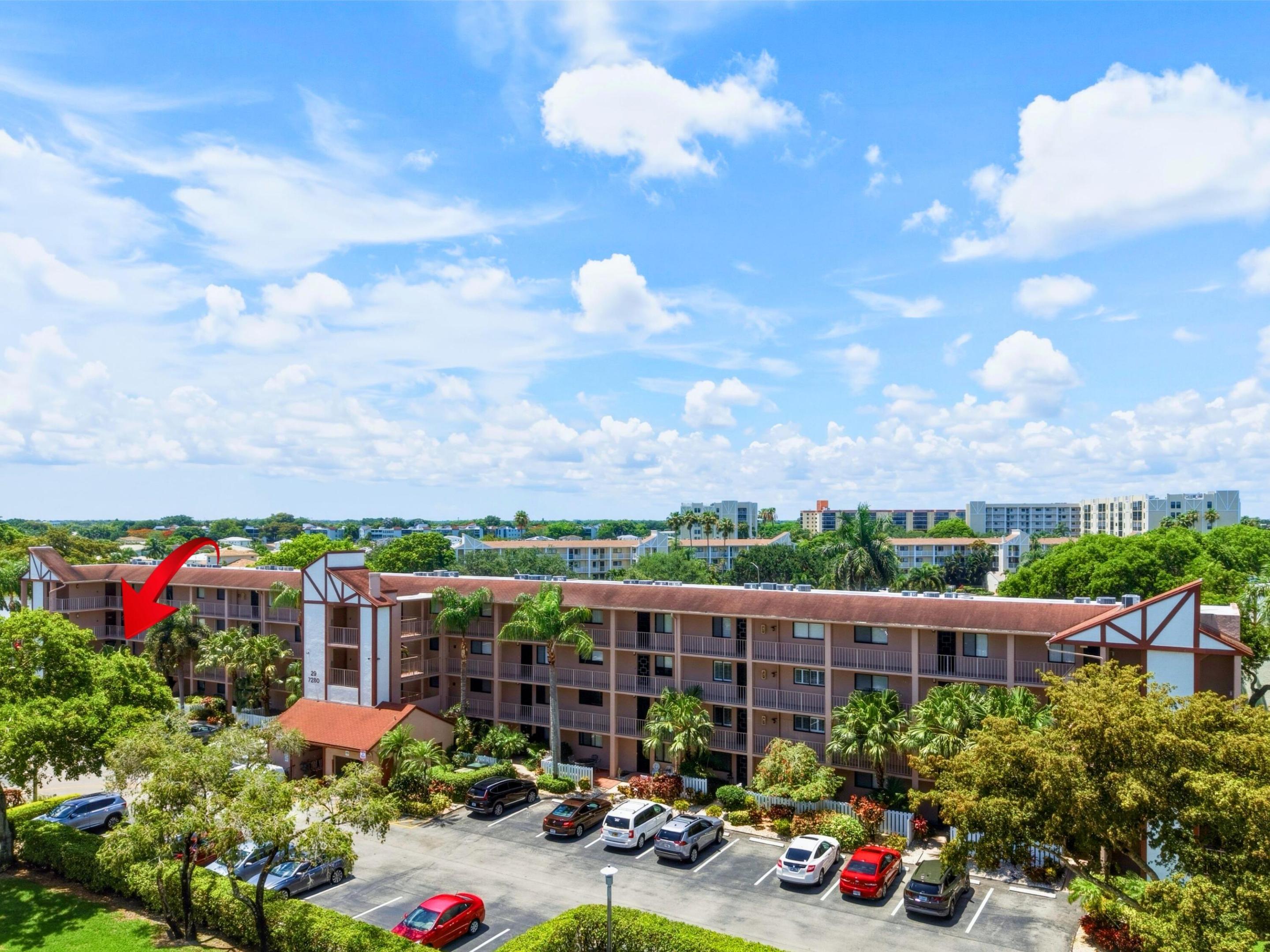7280 Amberly #201