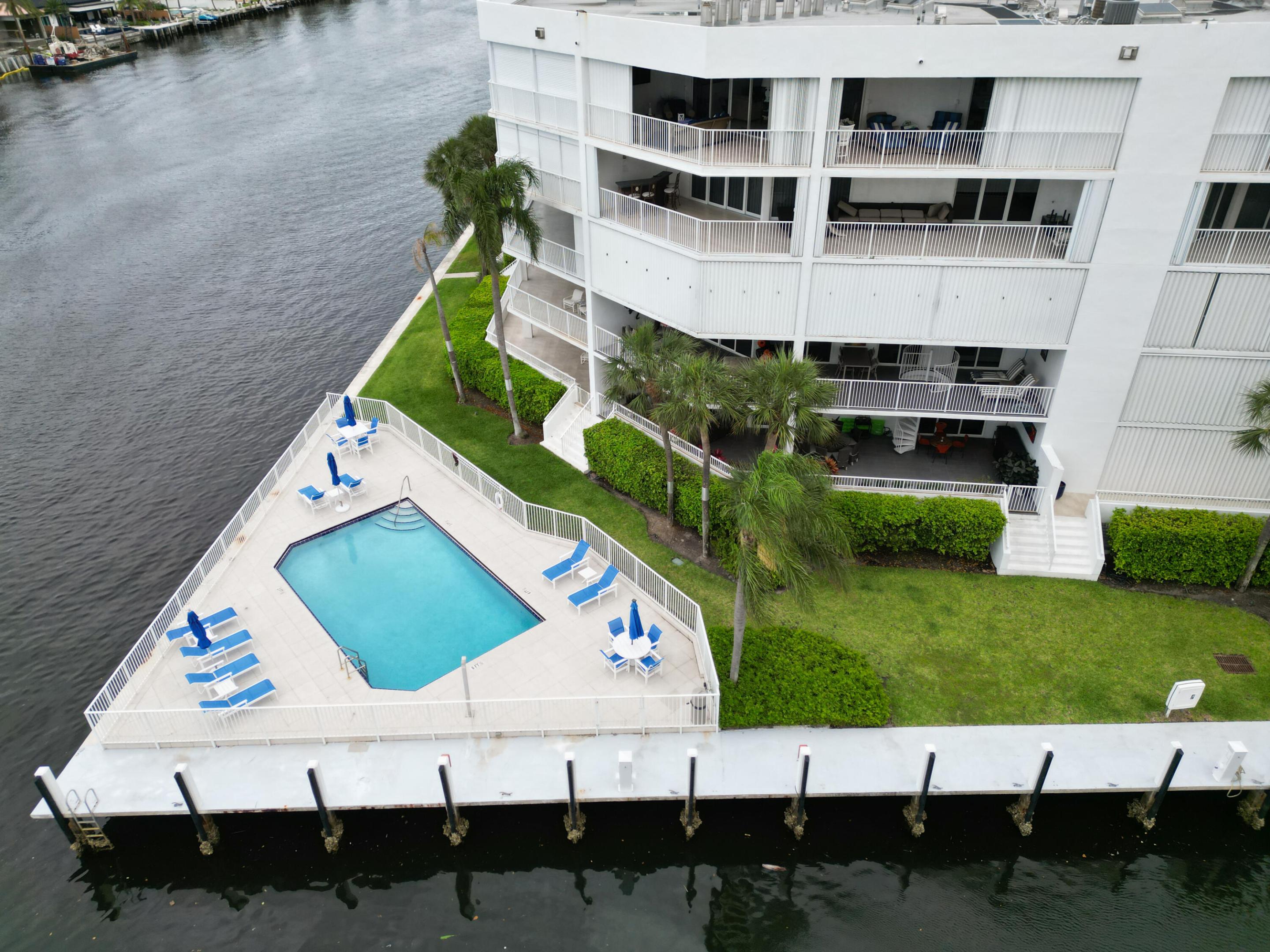 3100 NE 47th #305 Fort Lauderdale, FL 33308
