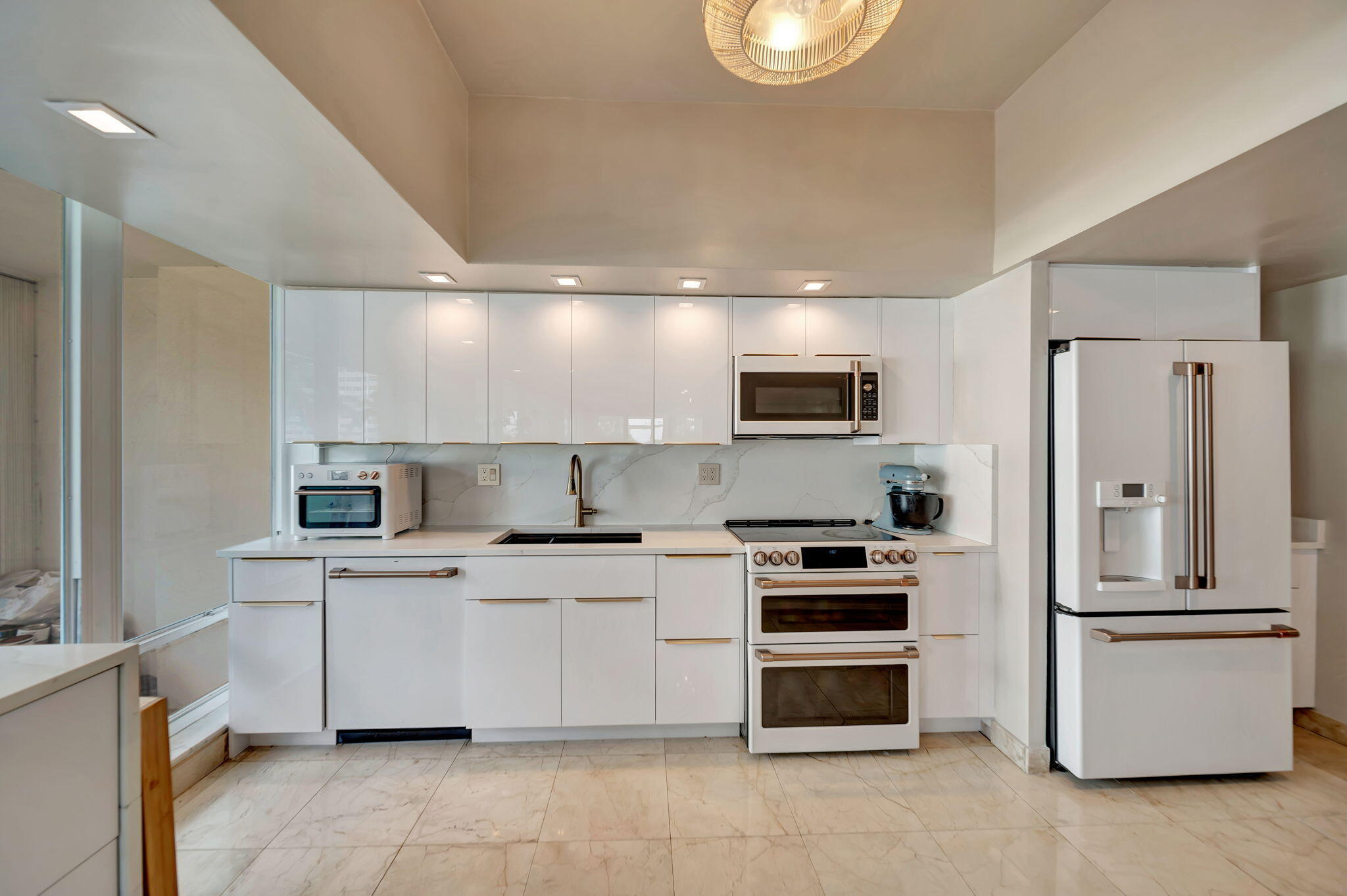 2100 S Ocean #101-102 Fort Lauderdale, FL 33316