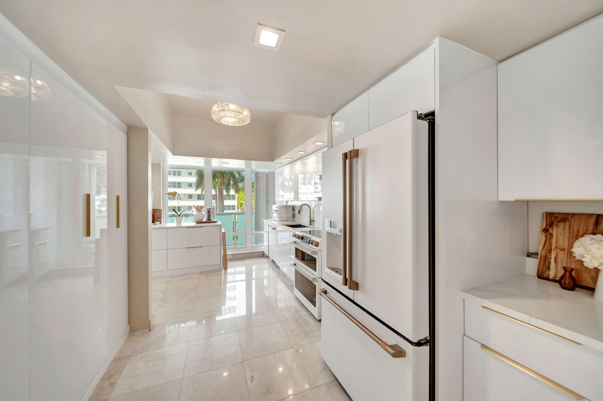 2100 S Ocean #101-102 Fort Lauderdale, FL 33316
