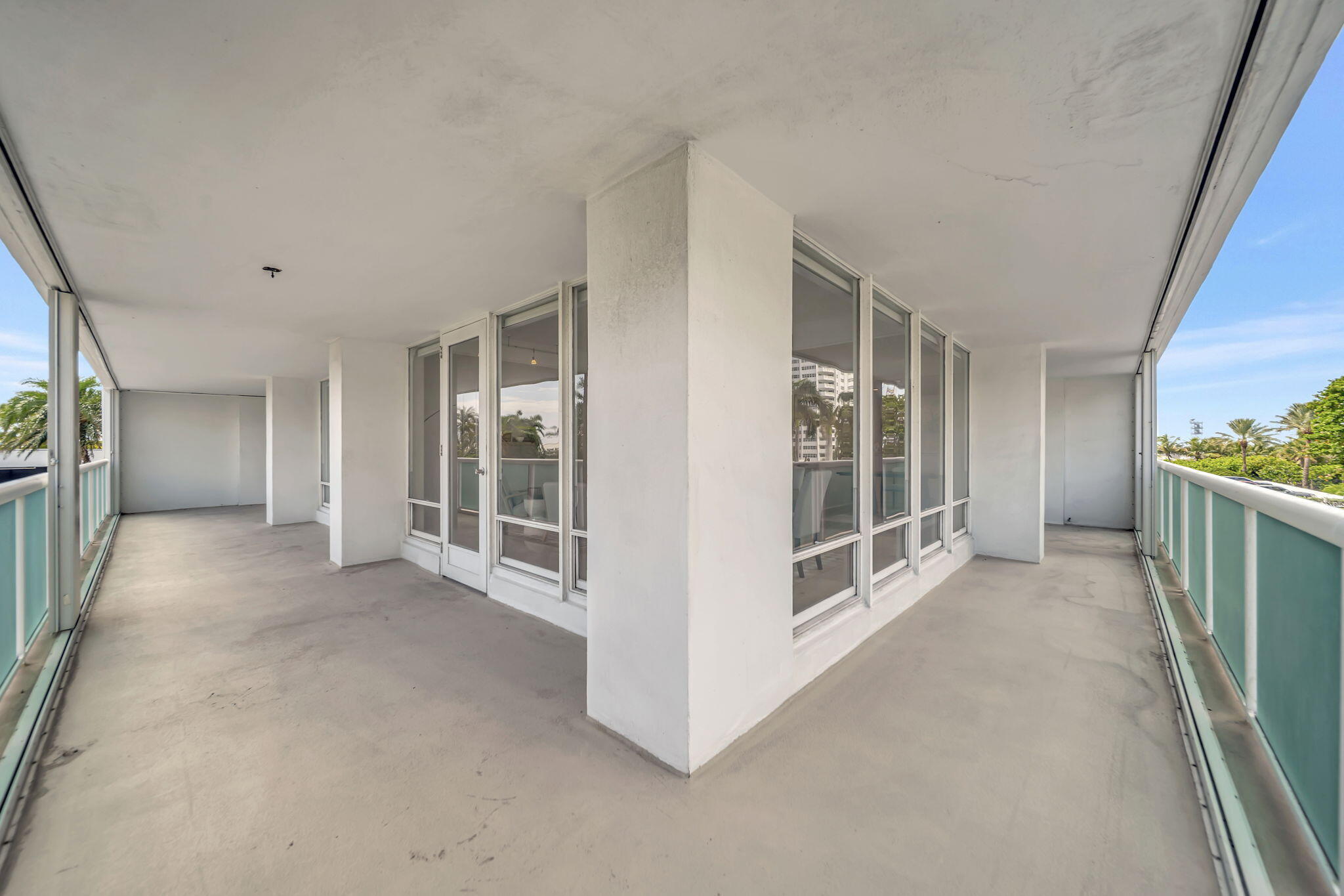 2100 S Ocean #101-102 Fort Lauderdale, FL 33316