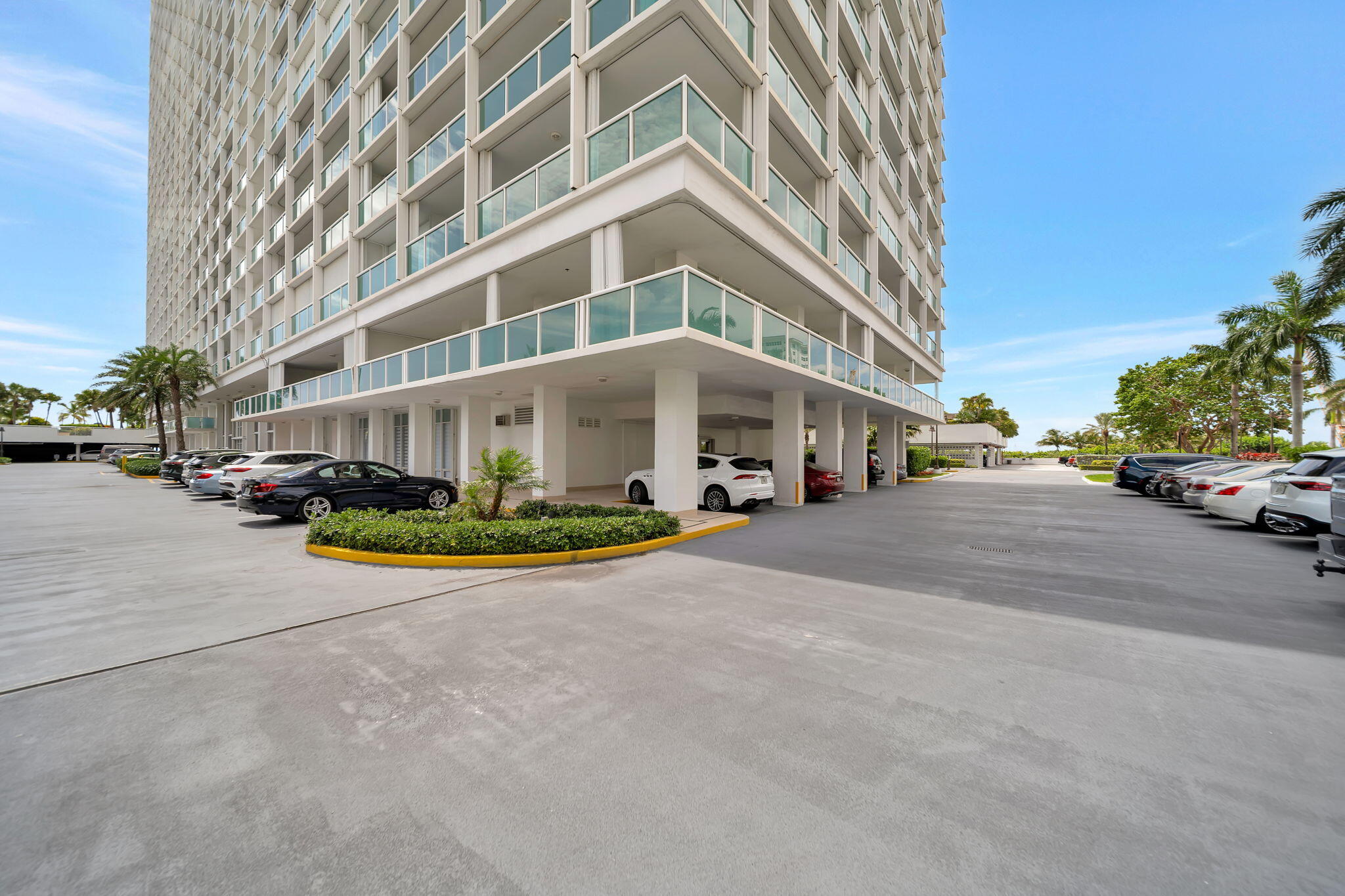 2100 S Ocean #101-102 Fort Lauderdale, FL 33316