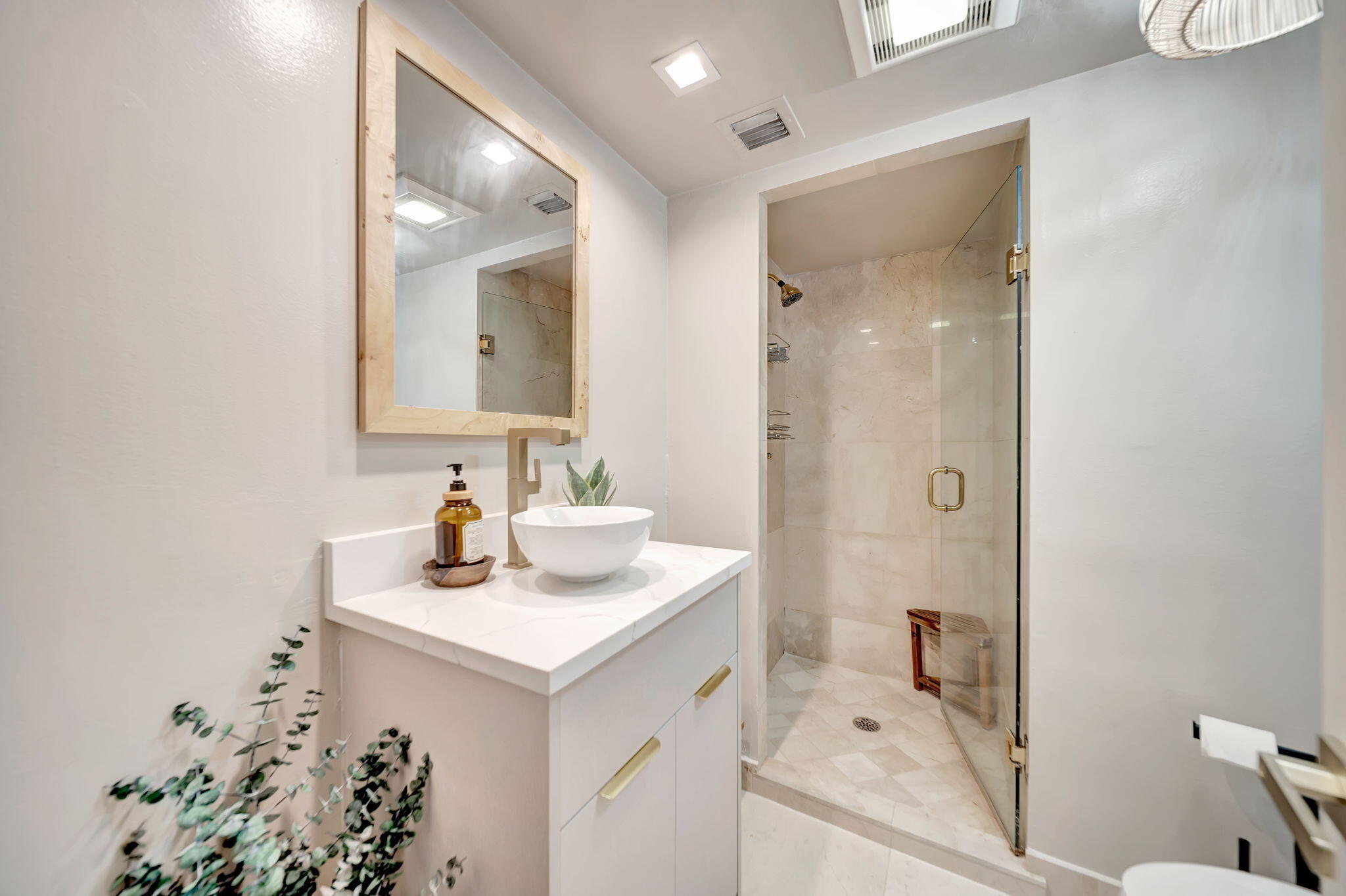2100 S Ocean #101-102 Fort Lauderdale, FL 33316