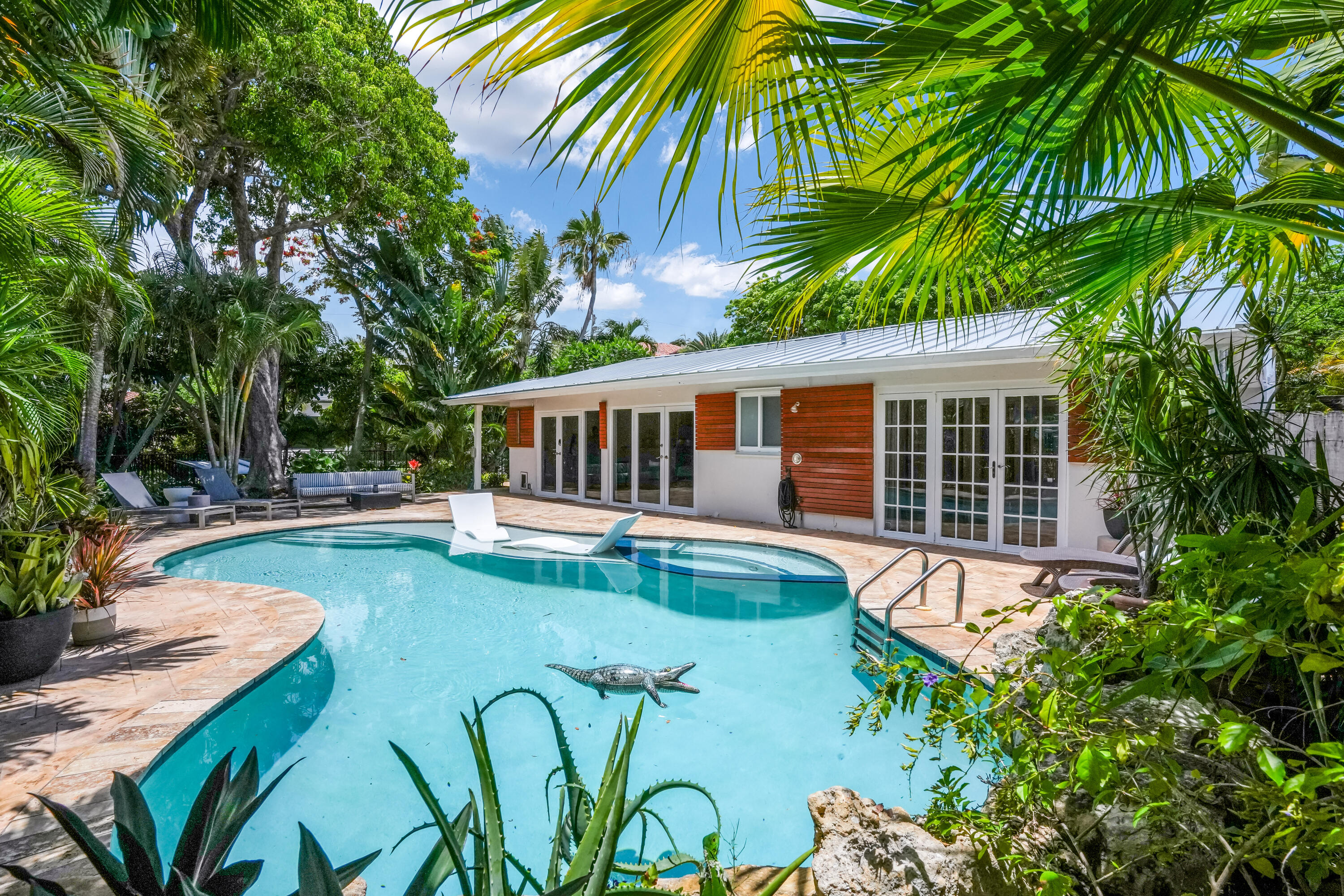 2400 N Riverside Pompano Beach, FL 33062