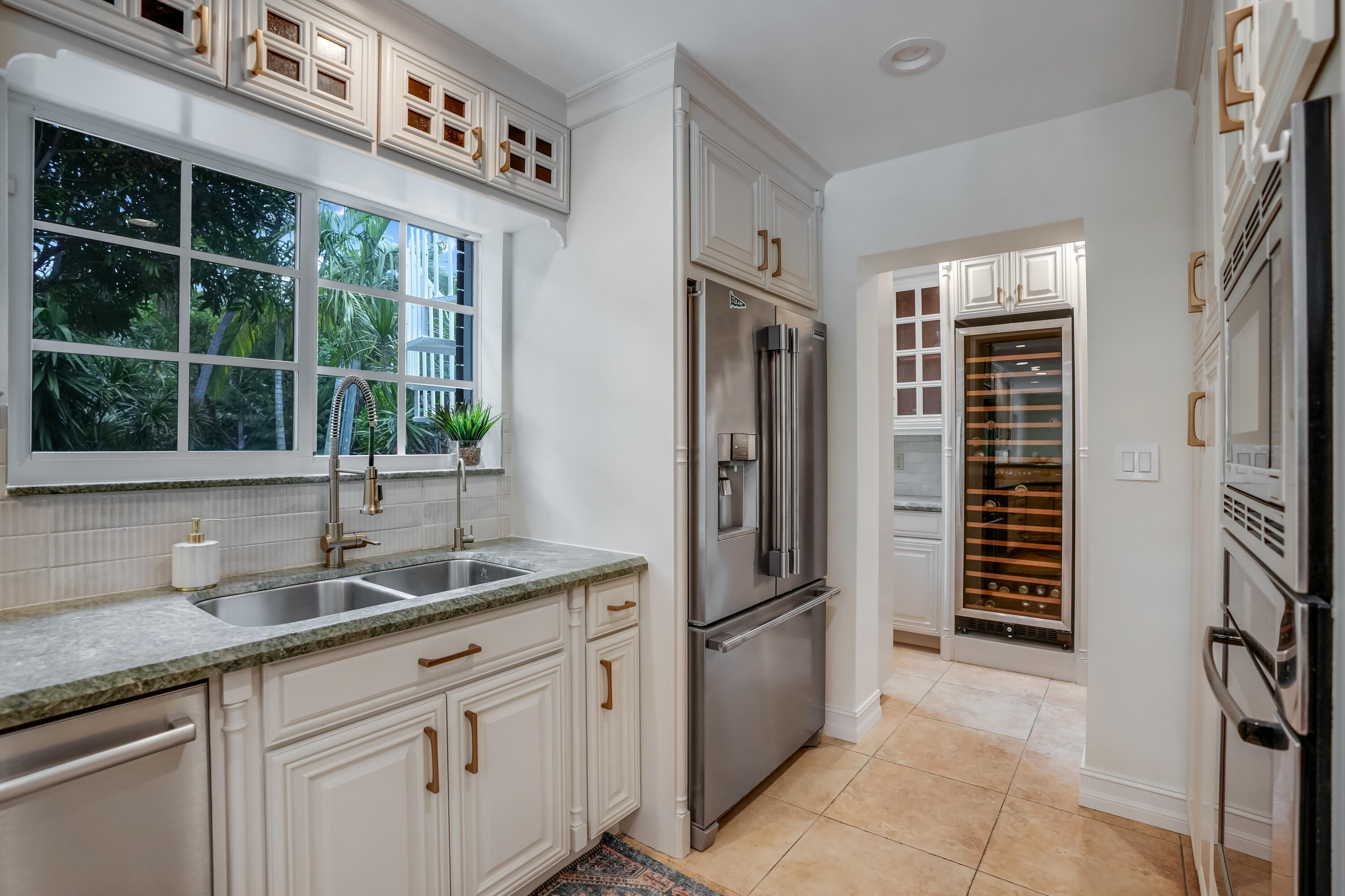 2400 N Riverside Pompano Beach, FL 33062