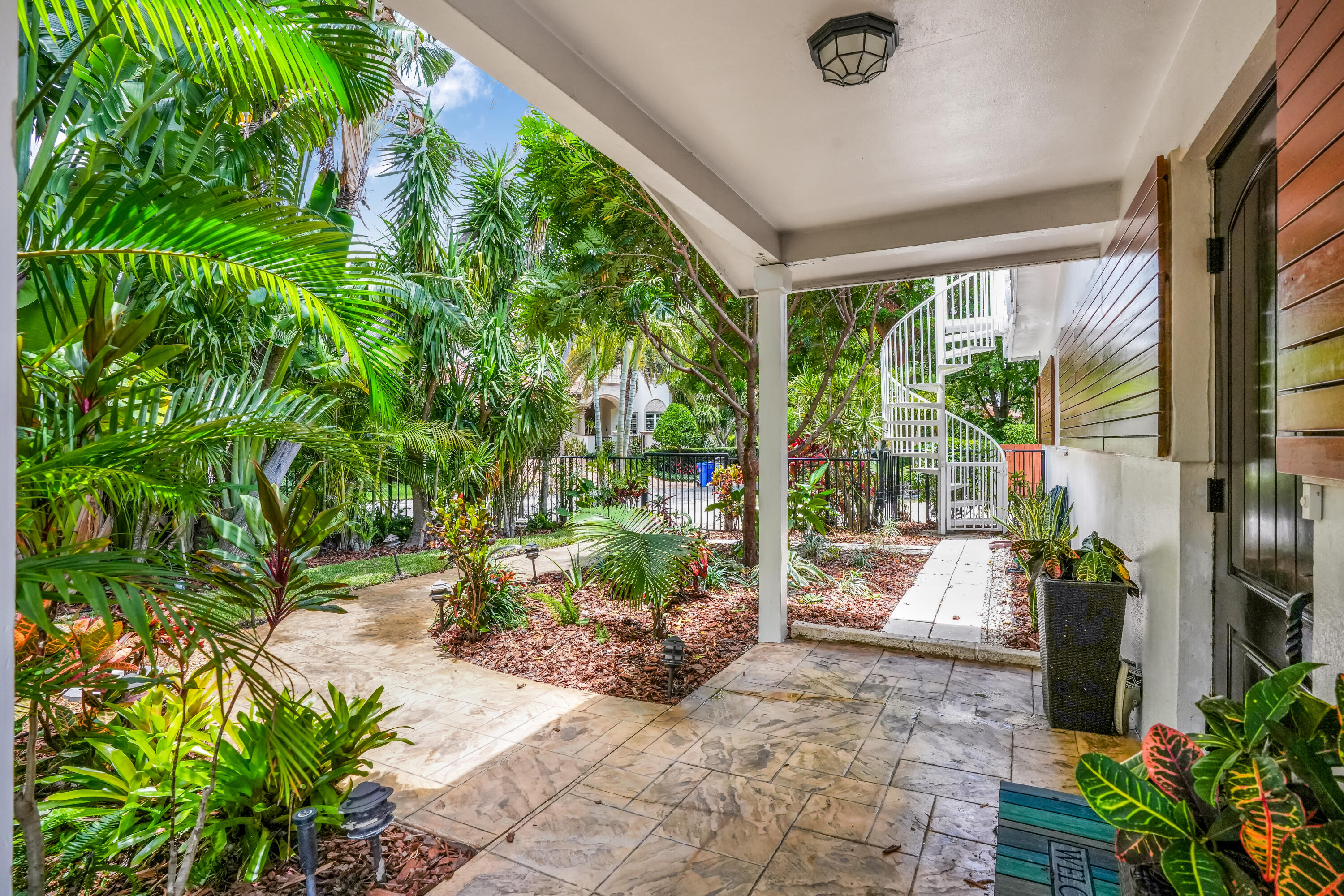 2400 N Riverside Pompano Beach, FL 33062