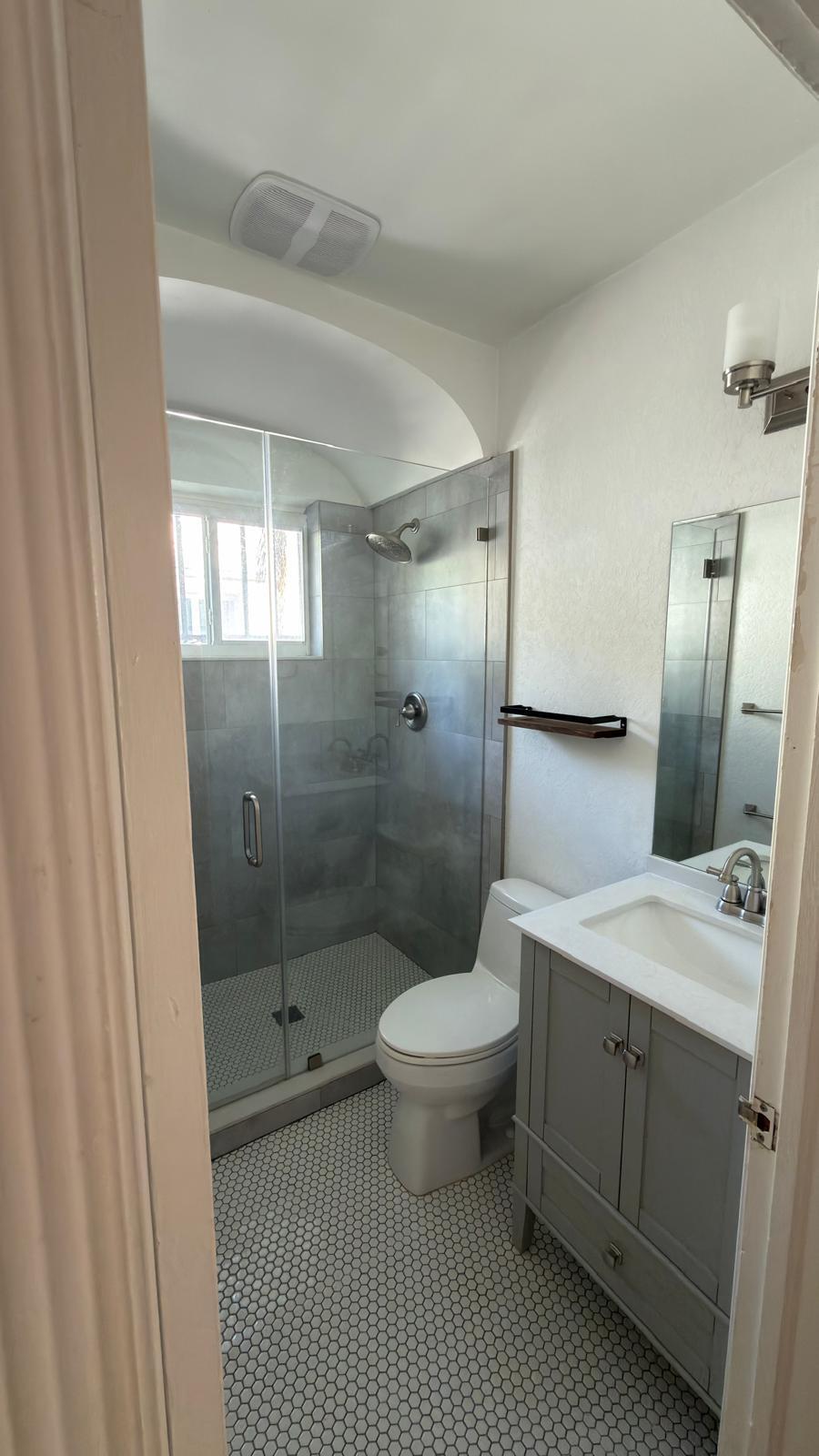 175 SW 25th Miami, FL 33129