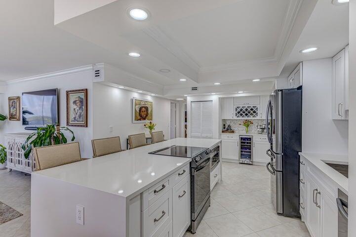 5440 N Ocean #1502 Singer Island, FL 33404