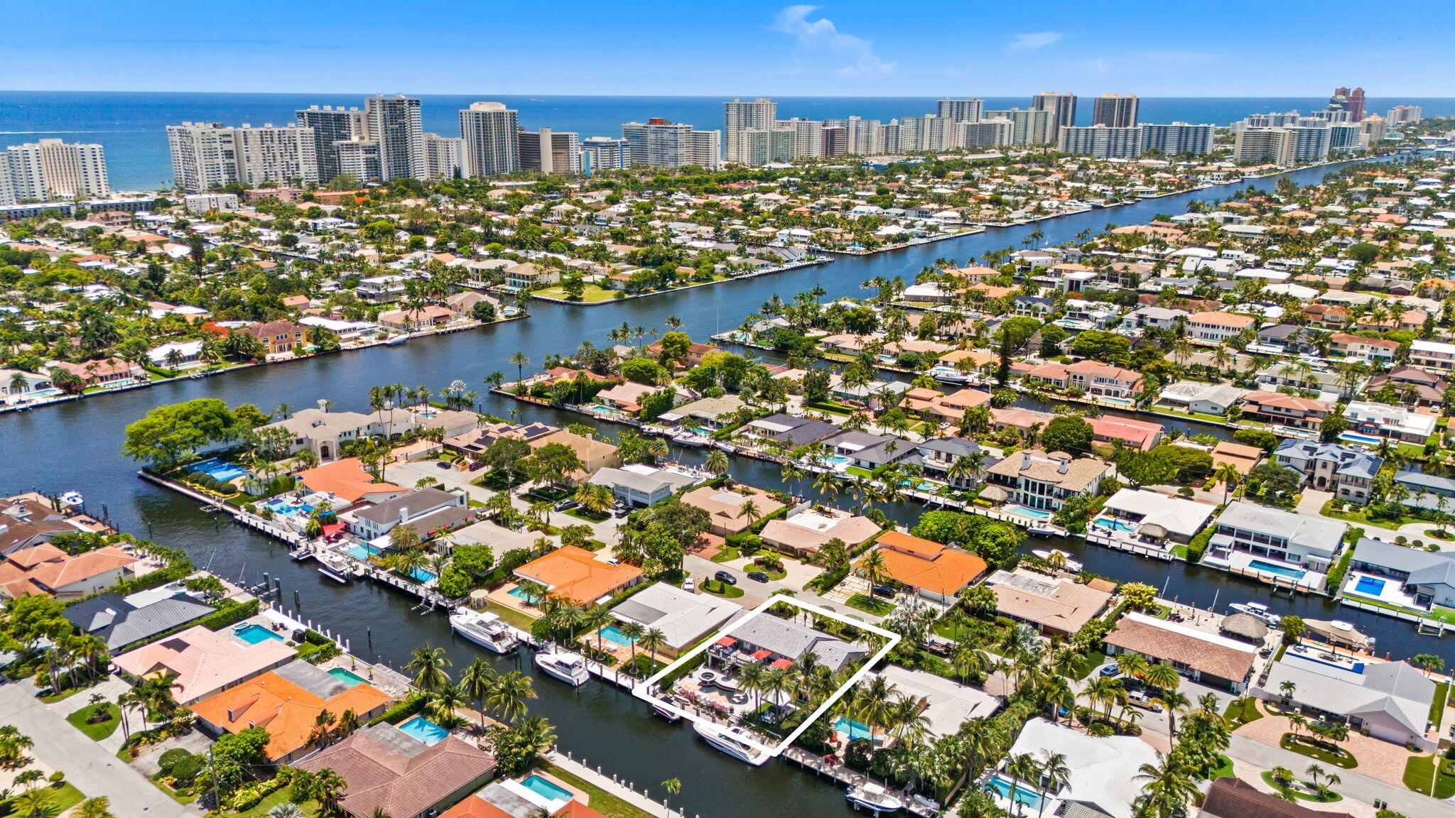 3051 NE 46th