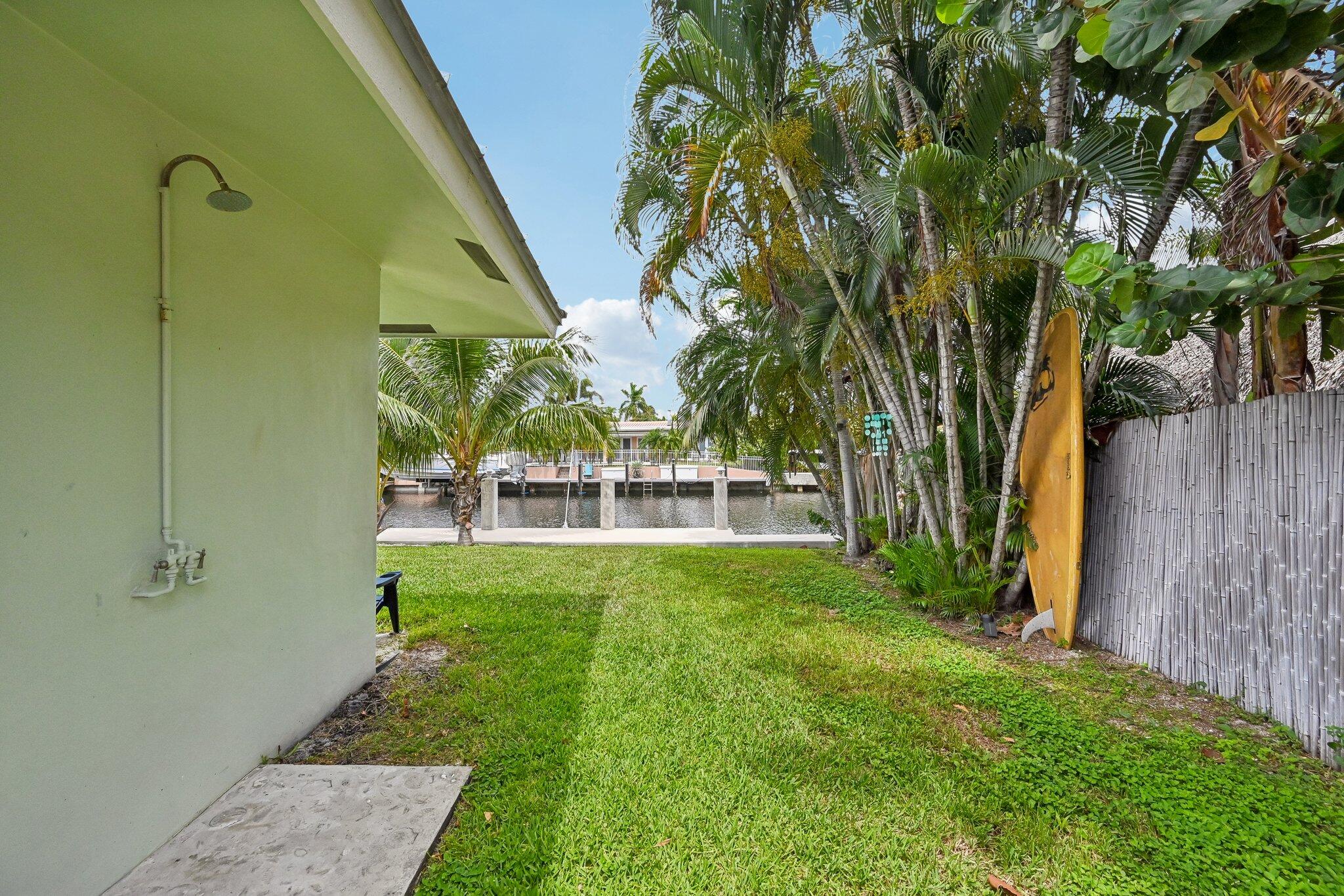 4911 NE 25th Lighthouse Point, FL 33064