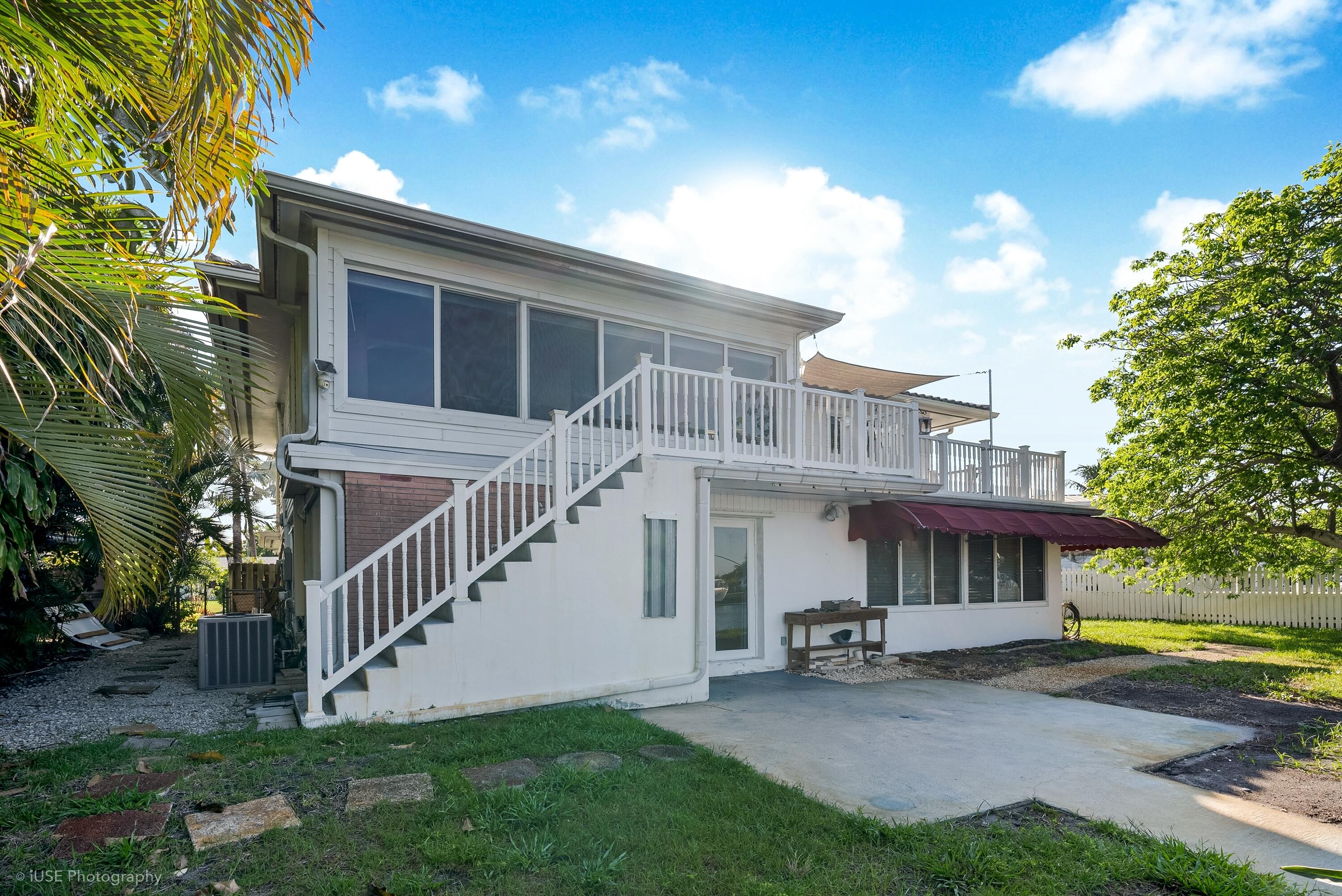 2141 SW 23rd Fort Lauderdale, FL 33312