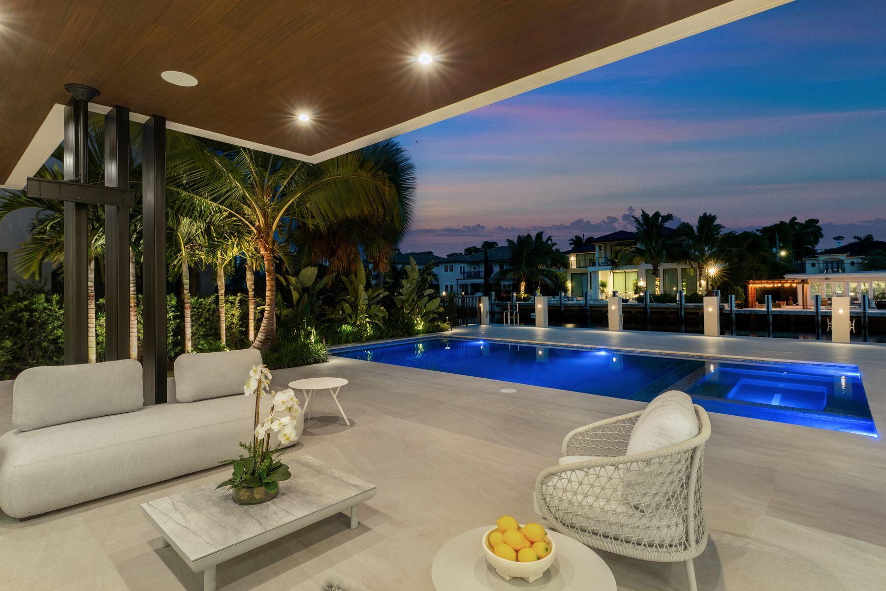 2400 Barcelona Dr Fort Lauderdale, FL 33301
