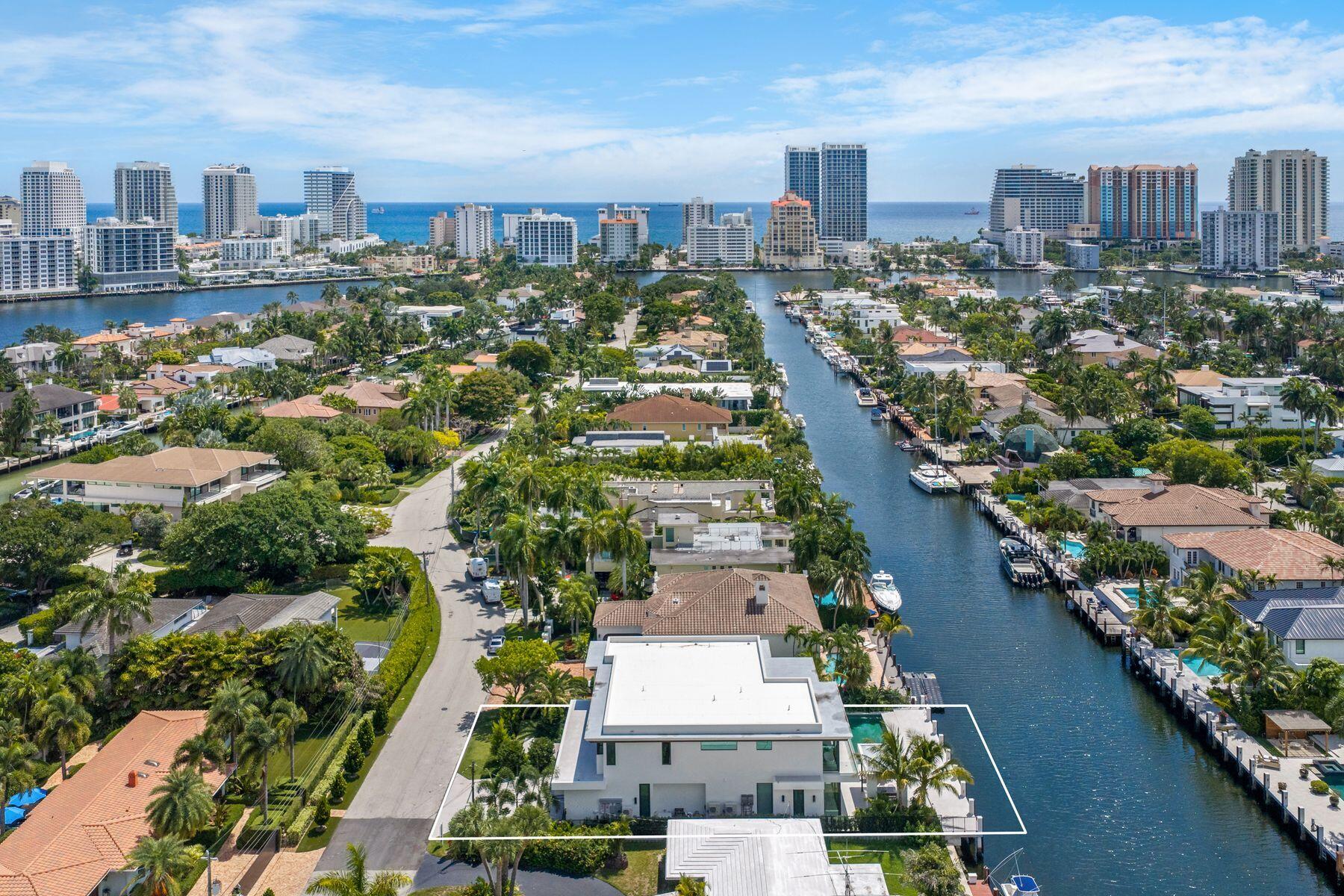 2400 Barcelona Dr Fort Lauderdale, FL 33301