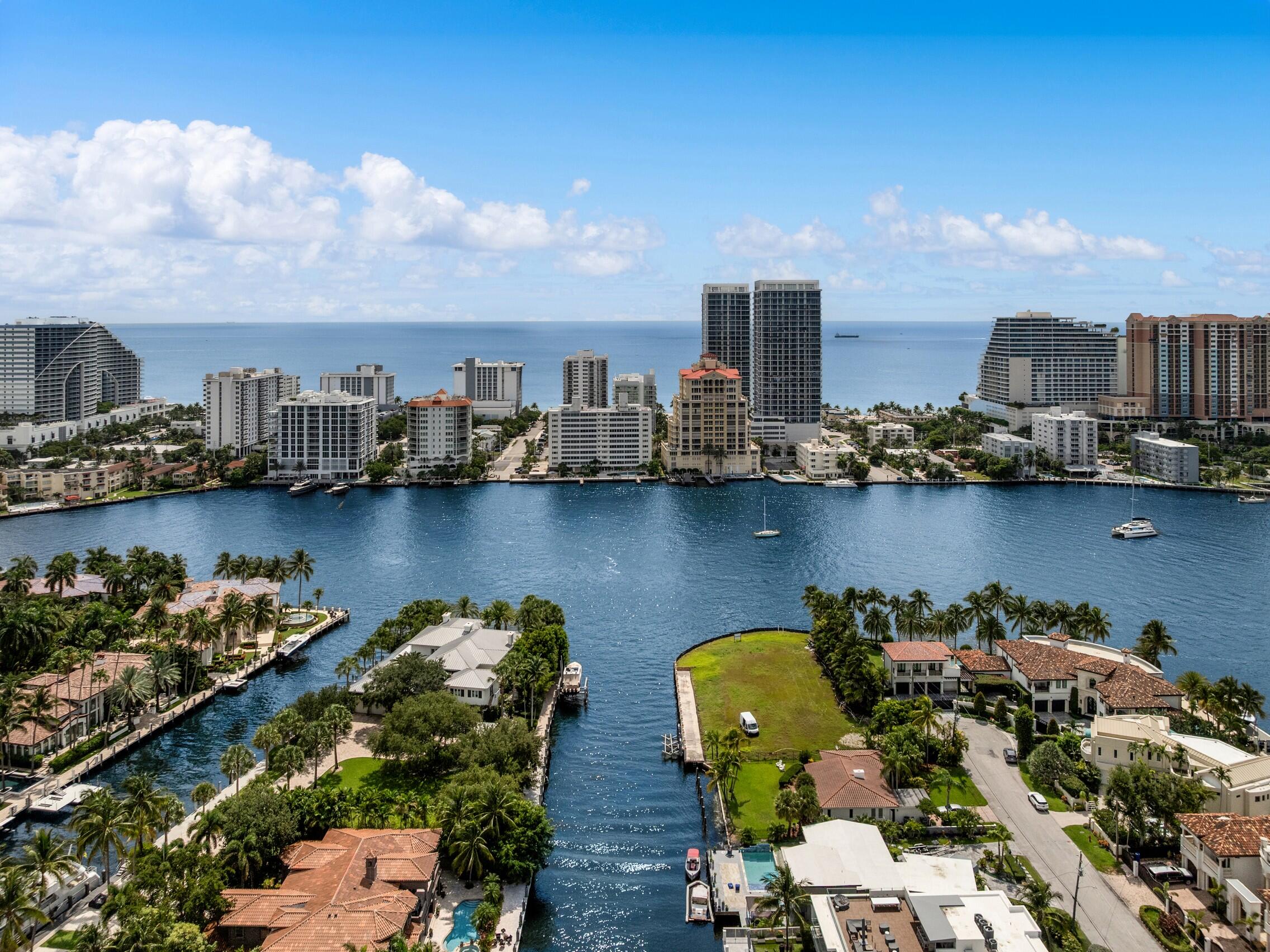 2400 Barcelona Dr Fort Lauderdale, FL 33301