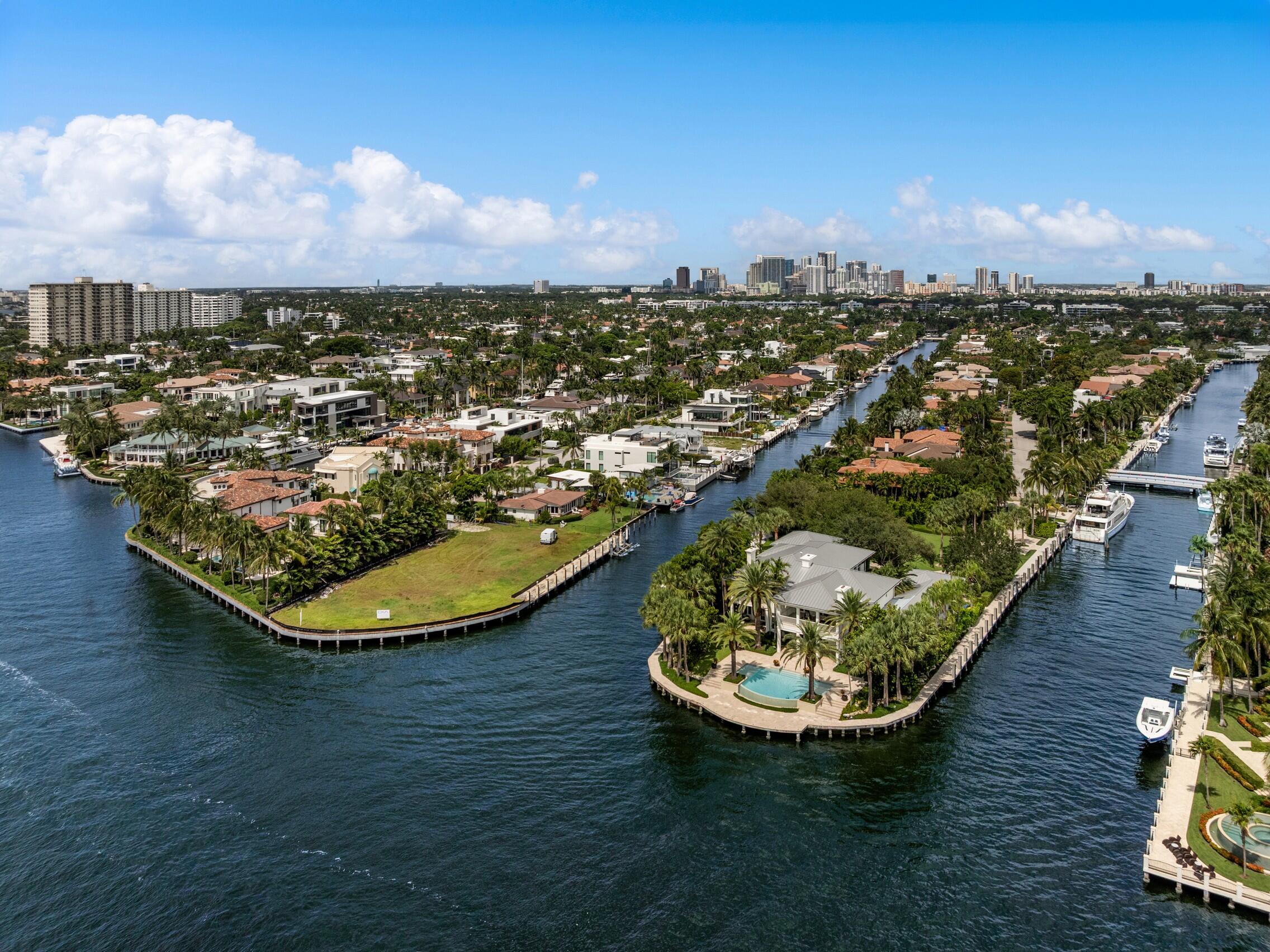 2400 Barcelona Dr Fort Lauderdale, FL 33301