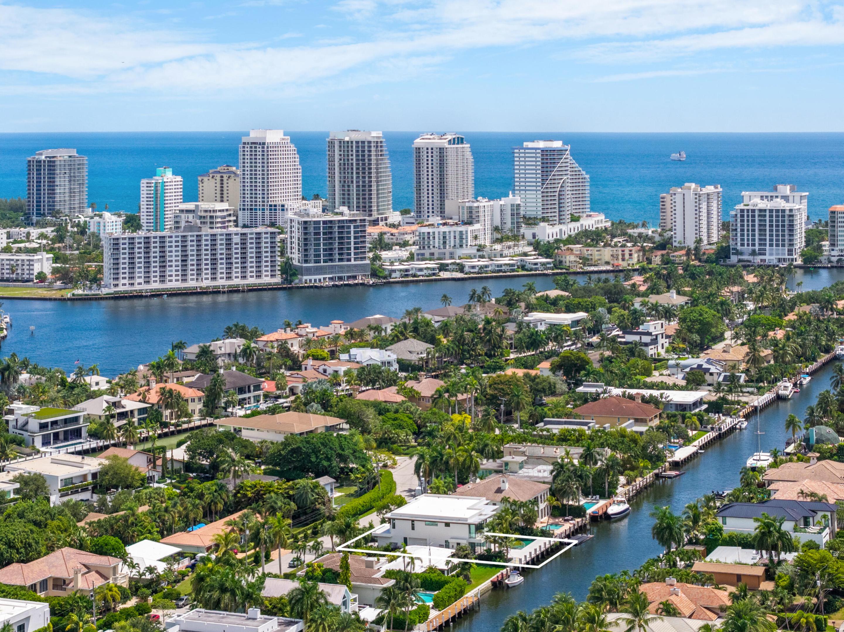 2400 Barcelona Dr Fort Lauderdale, FL 33301