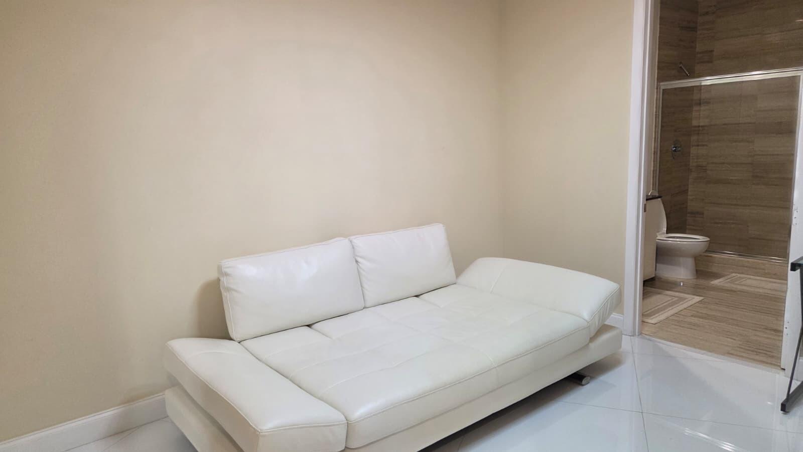 15811 Collins #3807 Sunny Isles Beach, FL 33160