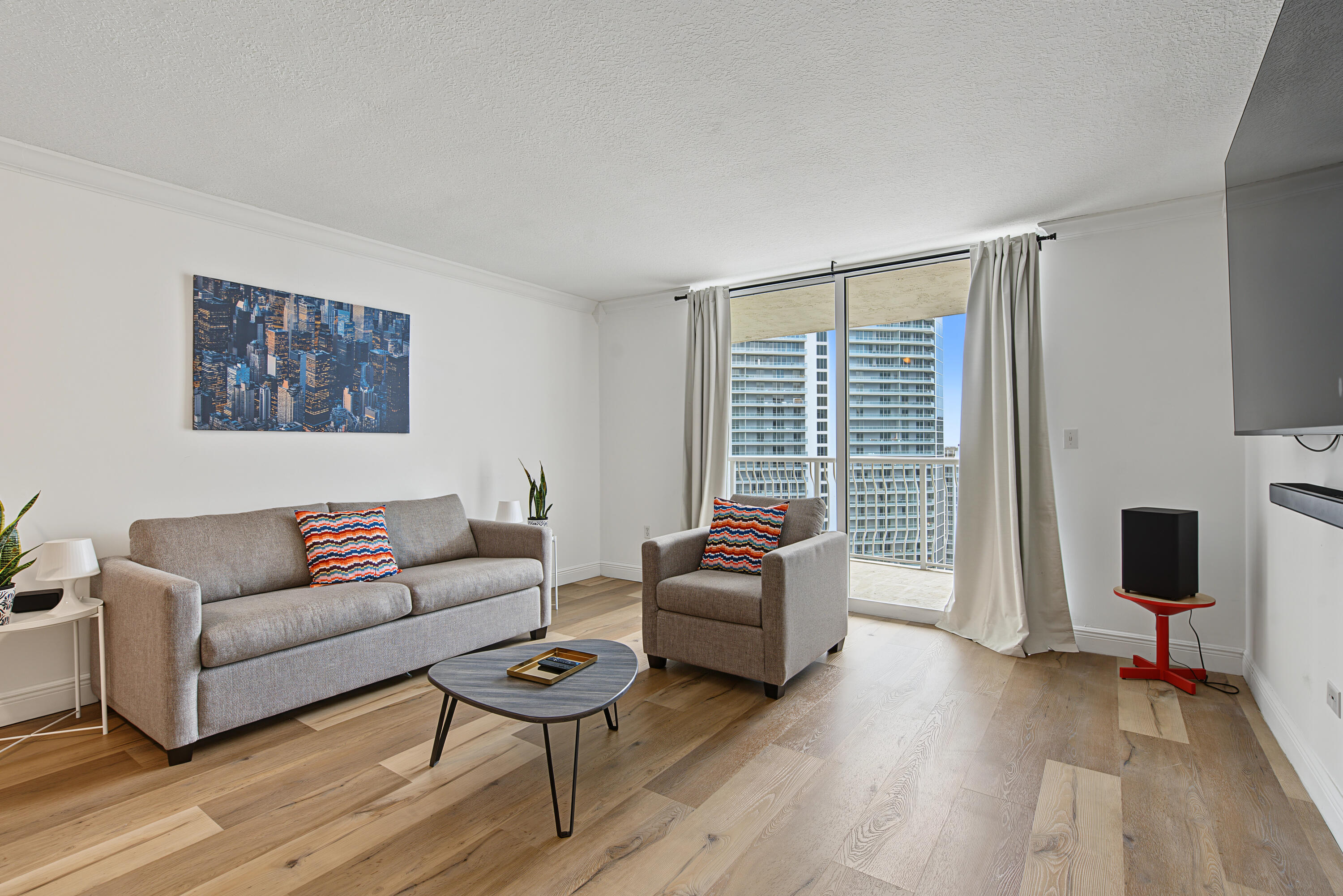 image The Club at Brickell Bay9
