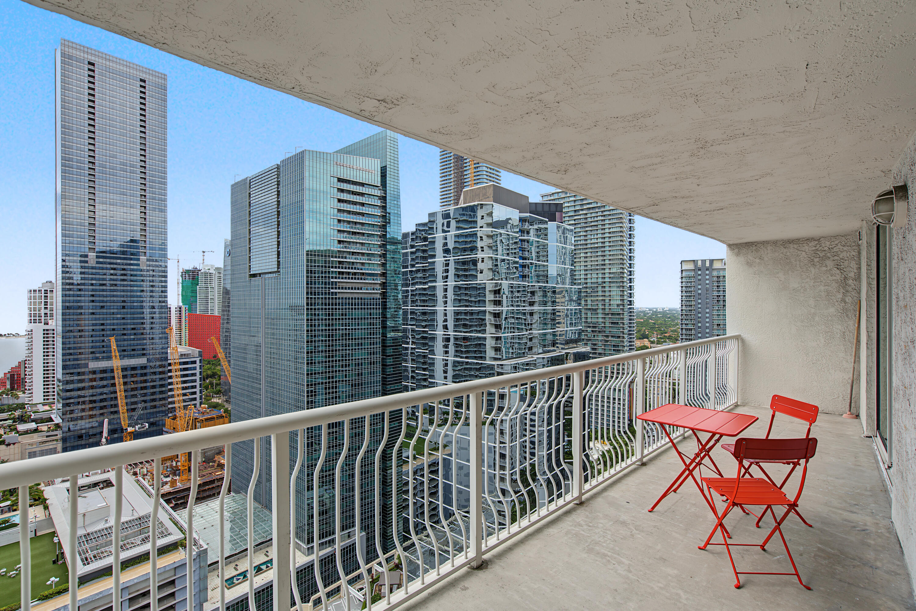 image The Club at Brickell Bay3