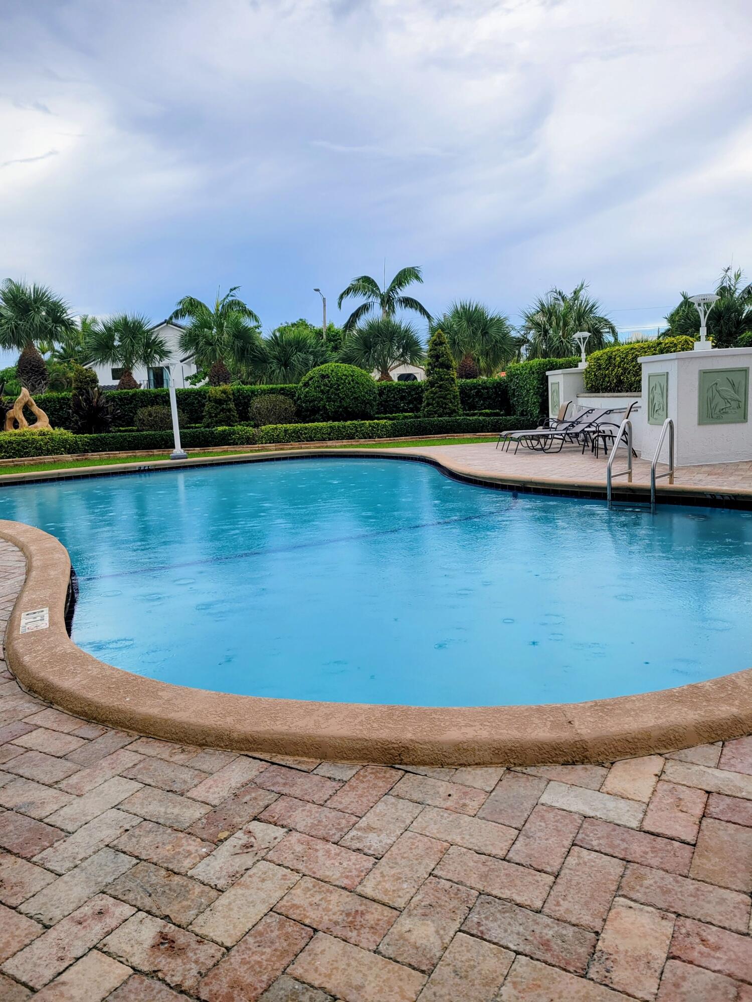 2715 N Ocean Blvd #16B Fort Lauderdale, FL 33308