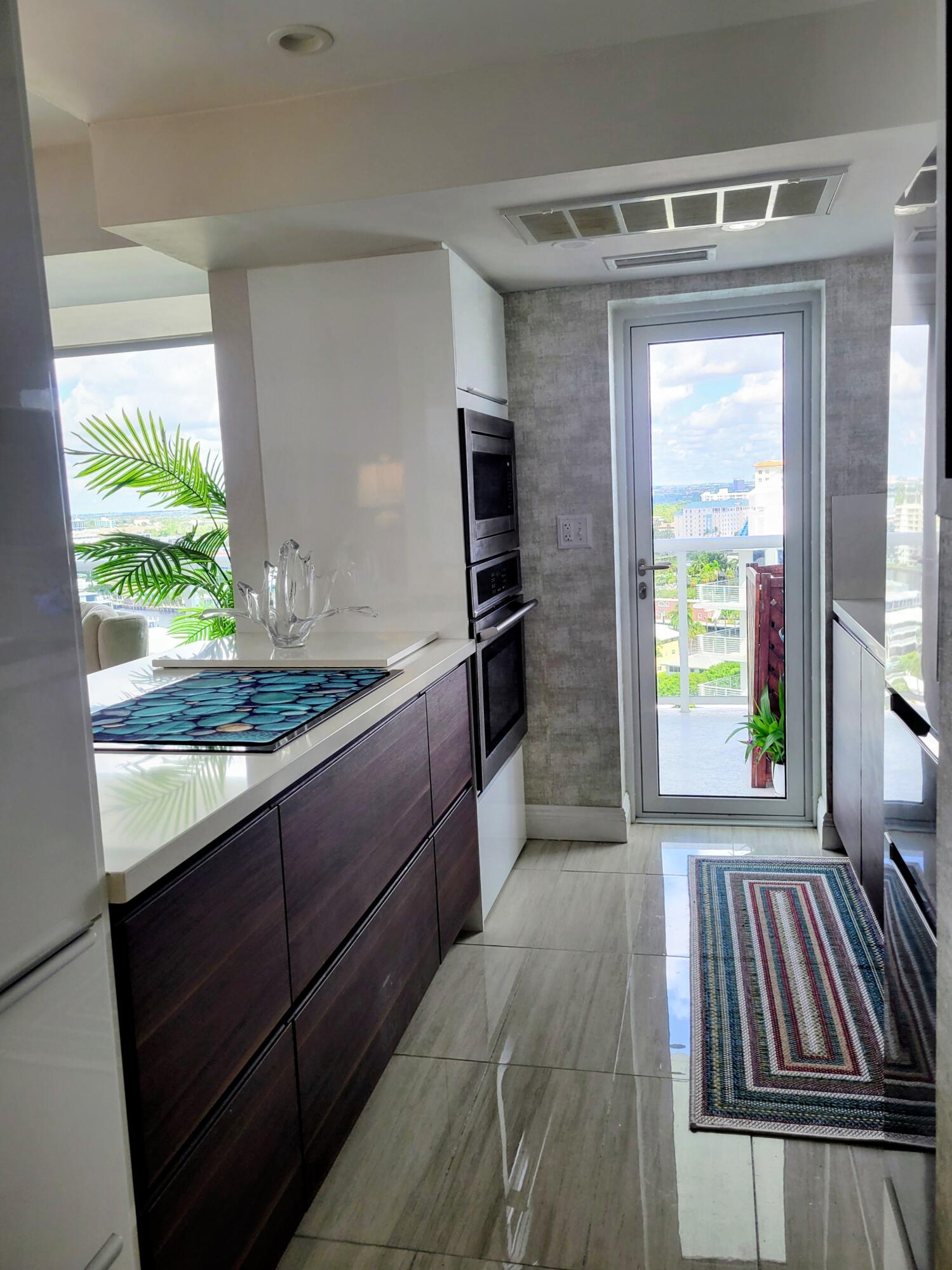 2715 N Ocean Blvd #16B Fort Lauderdale, FL 33308