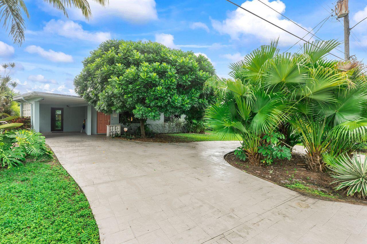 4450 NW 19th Ave Oakland Park, FL 33309