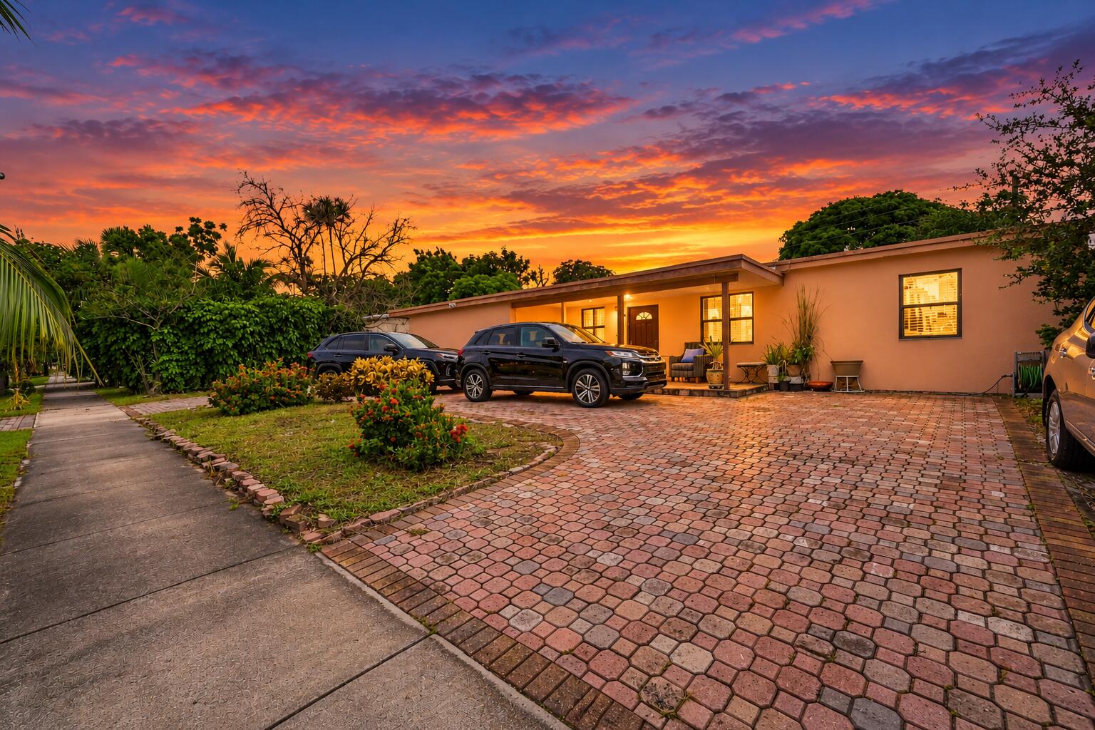 4972 NE 14th Ave